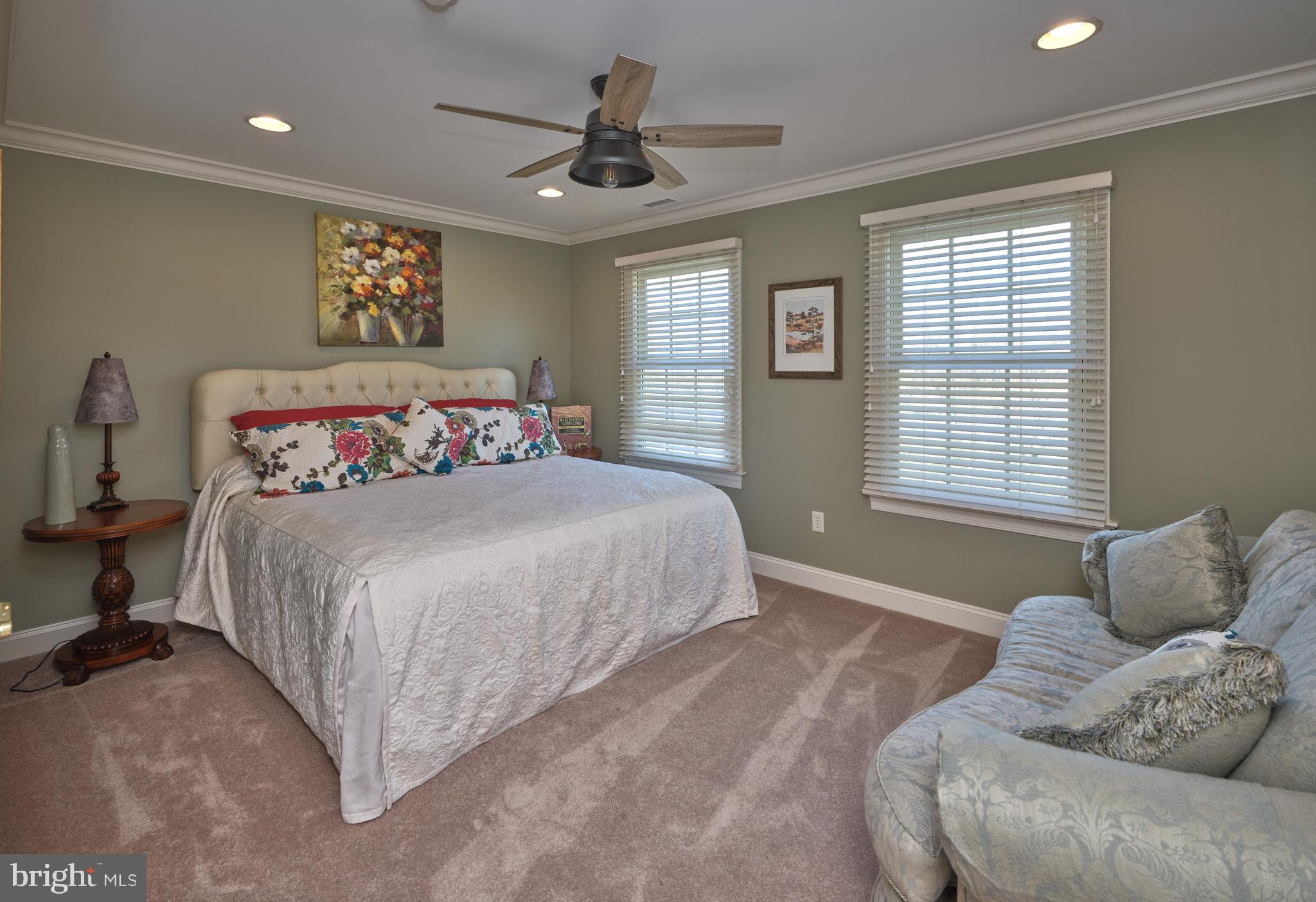 LAUREL BROOK - Residential