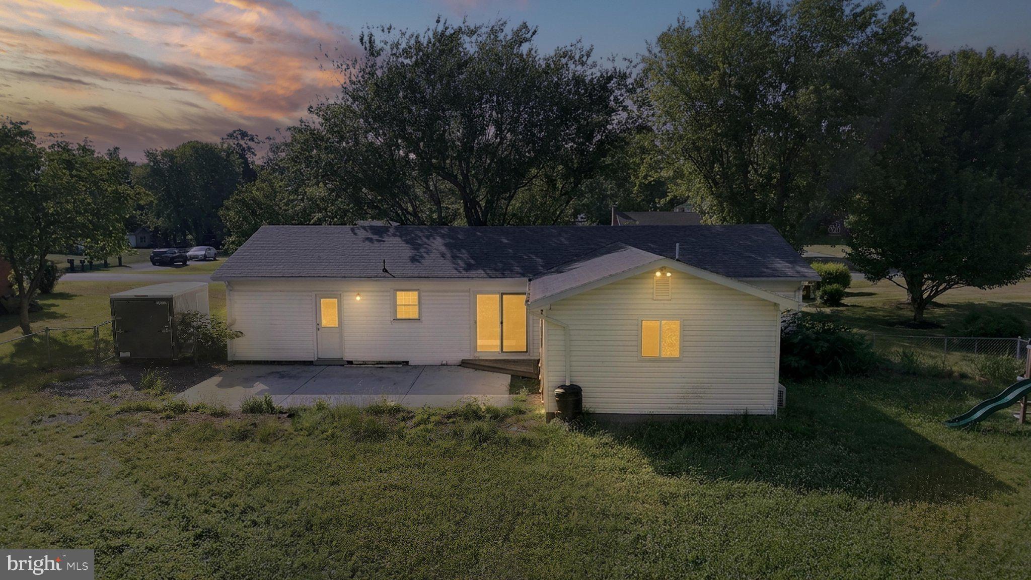 WAKELAND MANOR - Residential