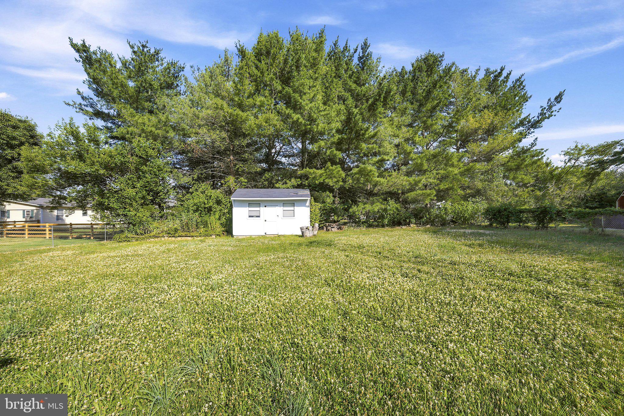 WAKELAND MANOR - Residential