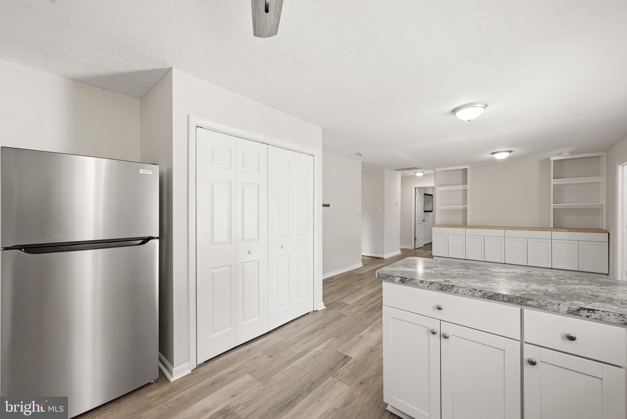 WAKELAND MANOR - Residential