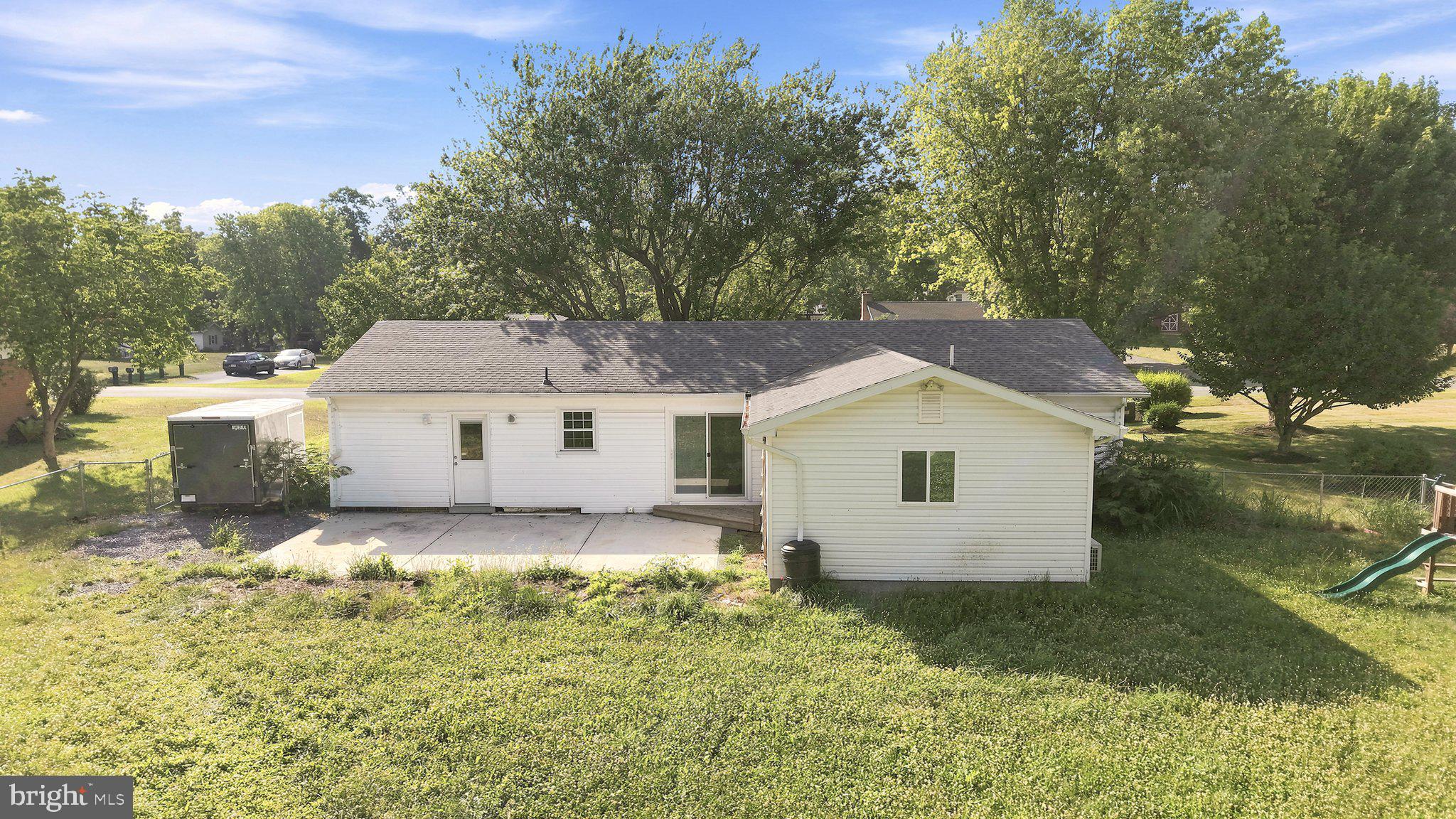 WAKELAND MANOR - Residential