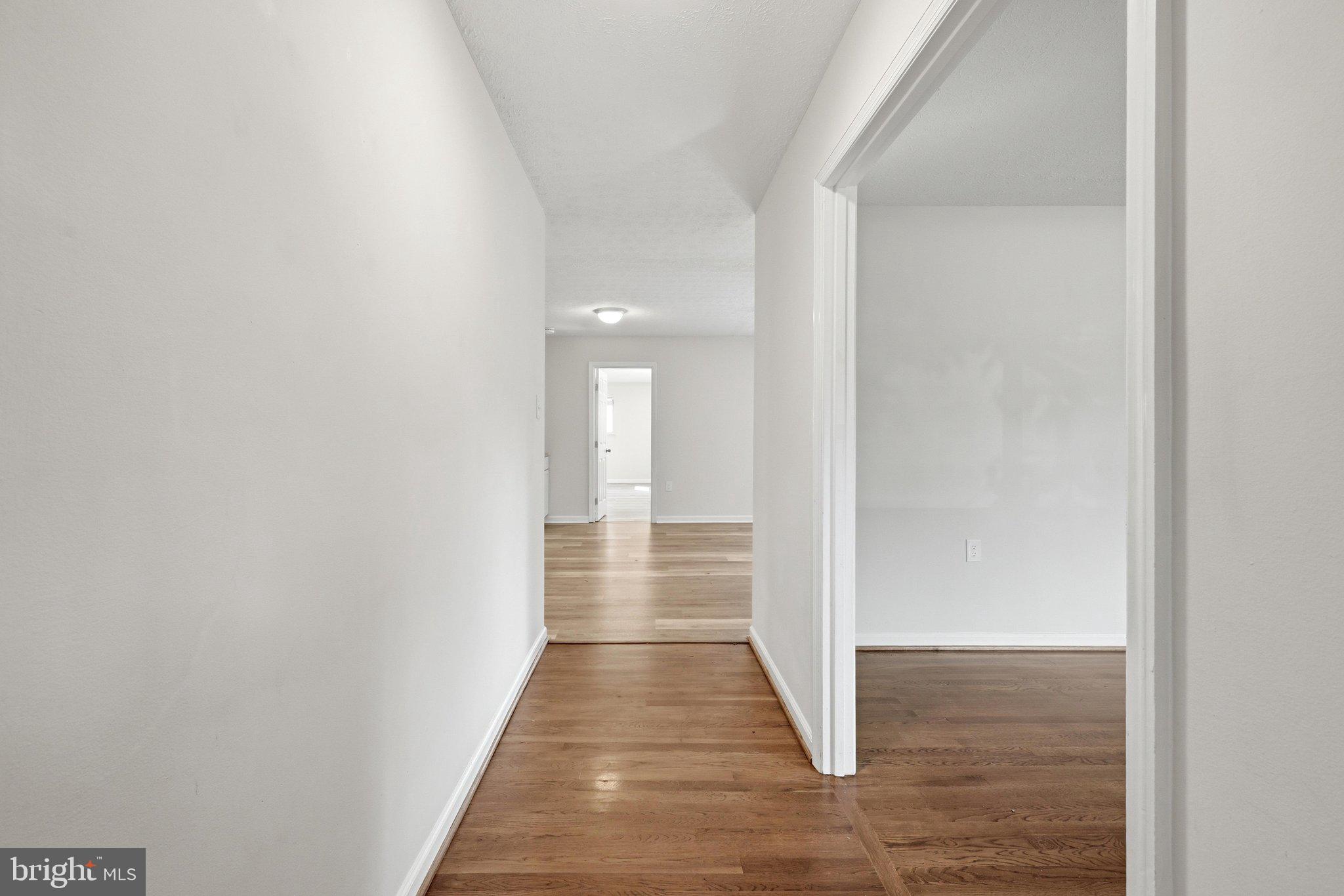 WAKELAND MANOR - Residential