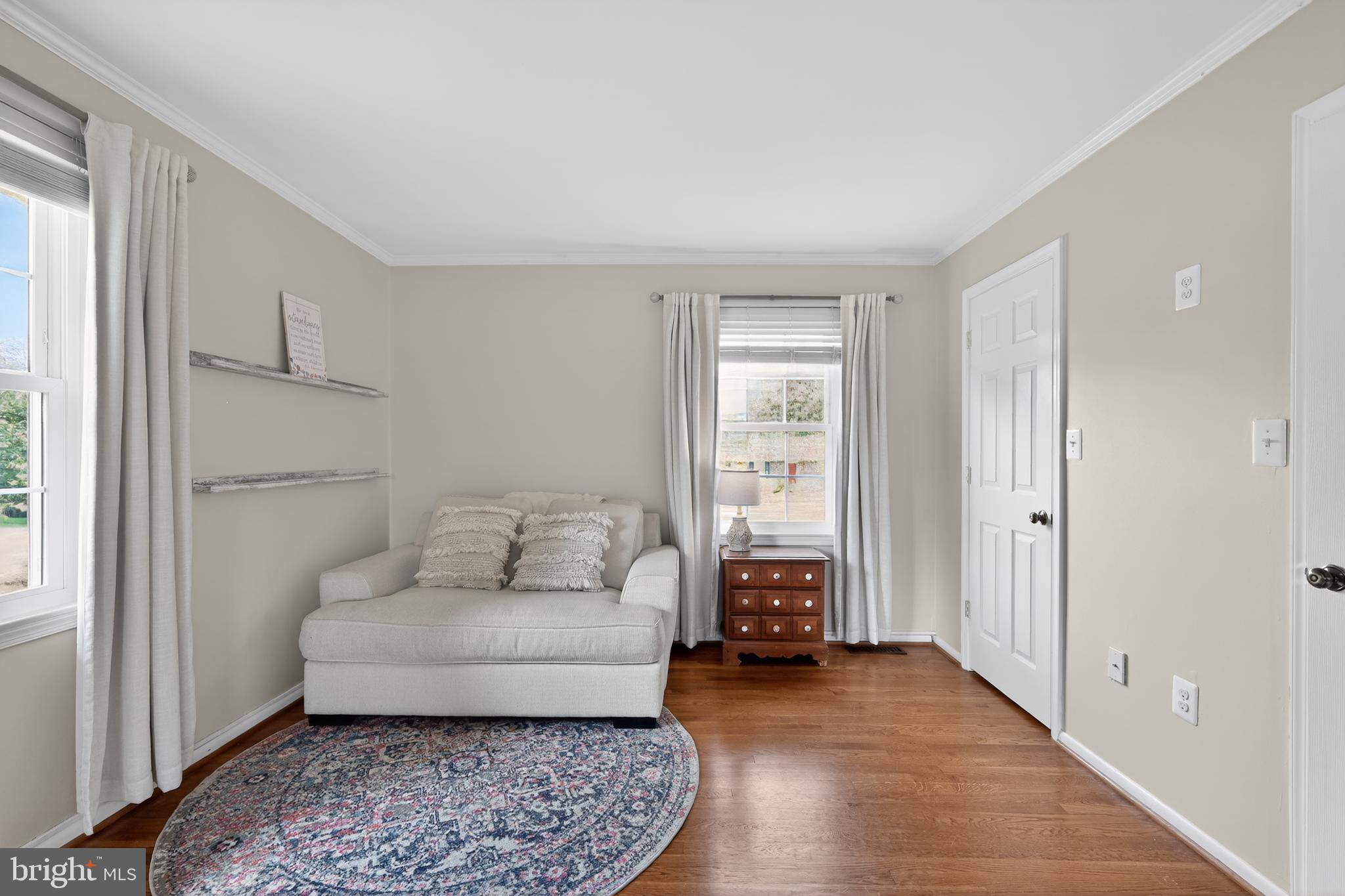 WILLIAMSBURG VILLAGE - Residential