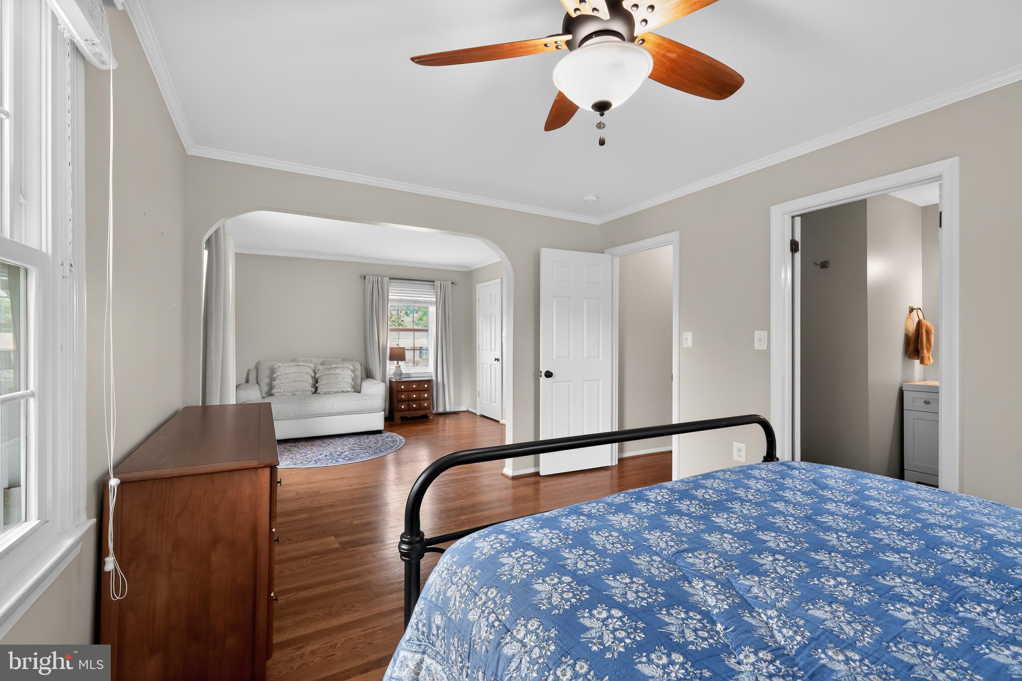 WILLIAMSBURG VILLAGE - Residential