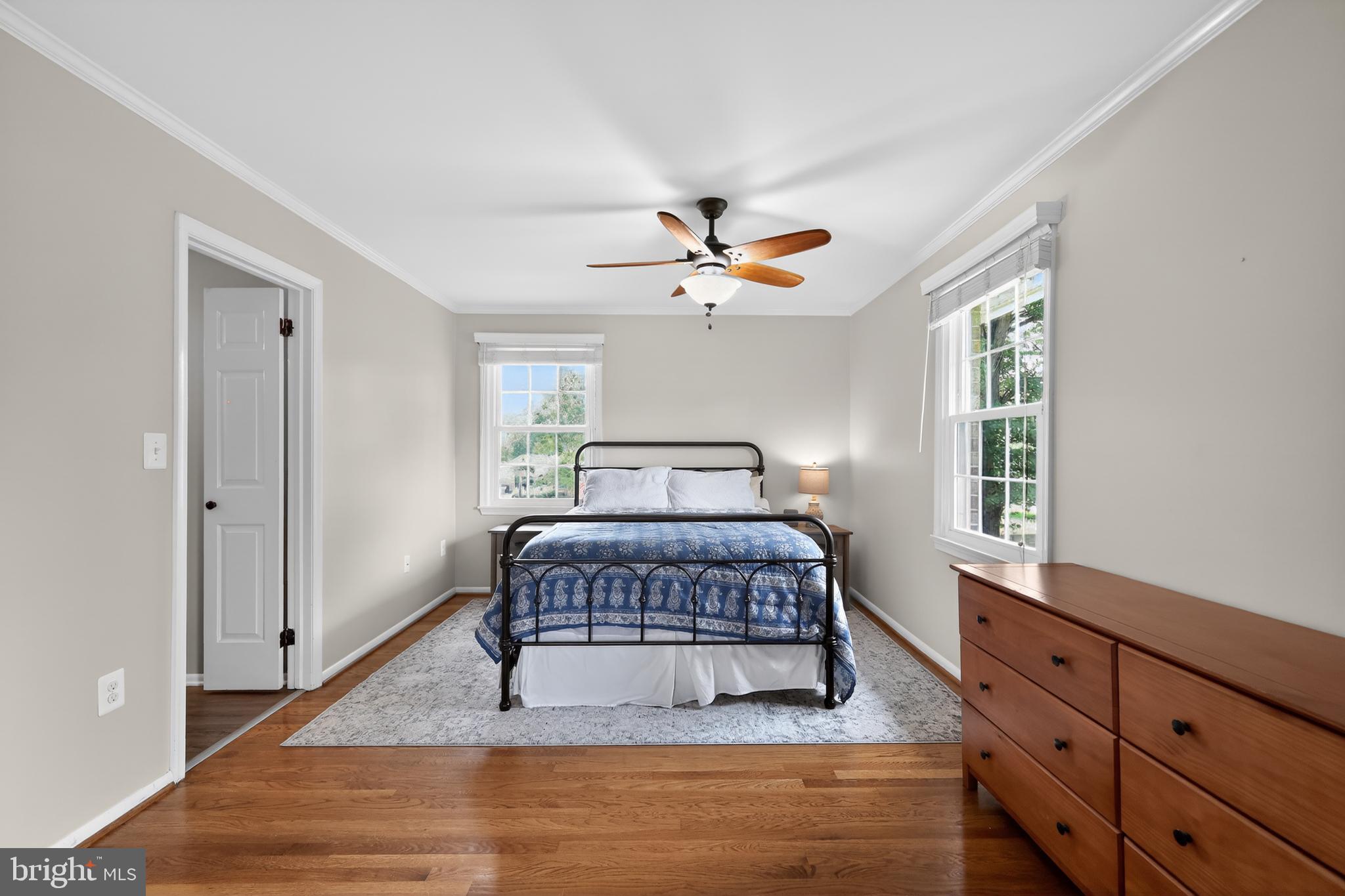 WILLIAMSBURG VILLAGE - Residential