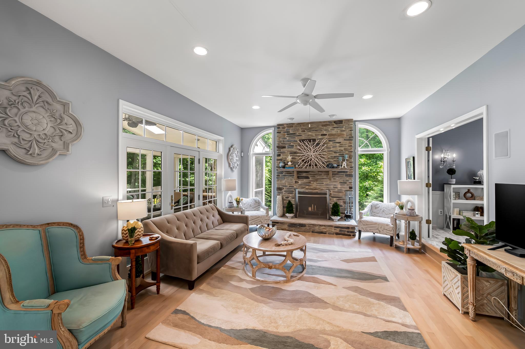 KINGSVILLE - Residential