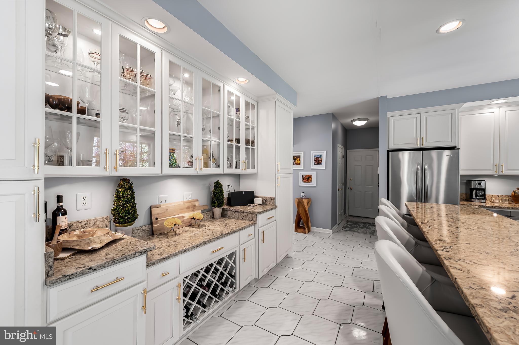 KINGSVILLE - Residential
