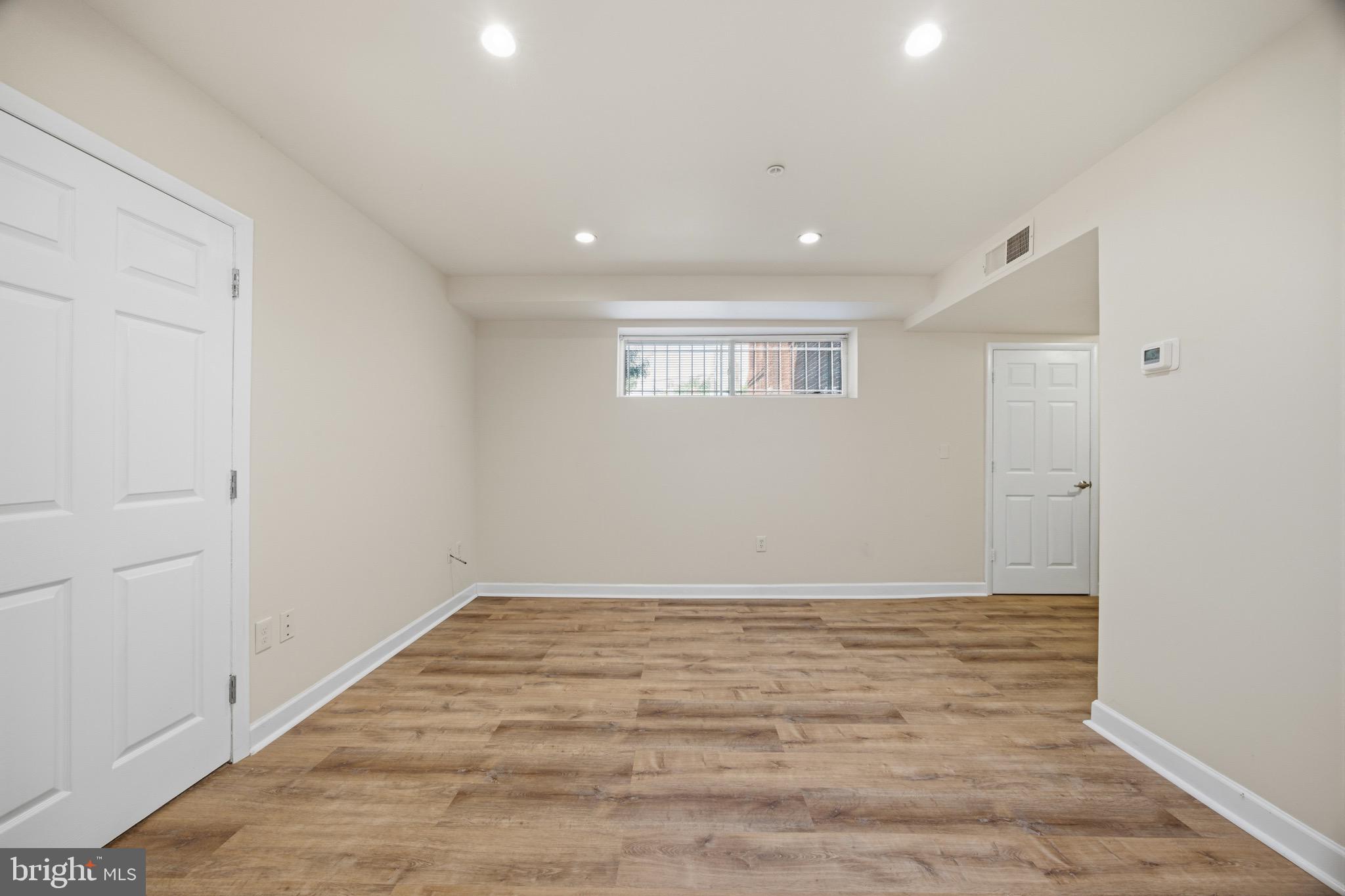 HILL CREST - Residential
