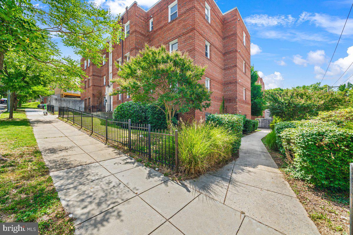 A RARE WASHINGTON, DC OPPORTUNITY! Priced at just $109,999, this charming and beautifully maintained one-bedroom, one-bathroom condo offers an exceptional opportunity to own in the nation’s capital at a price point rarely found in Washington, DC. Located in the desirable Hillcrest neighborhood, this lovely home offers easy, convenient living with everything thoughtfully arranged on one level—no stairs to climb and no unnecessary hassle.
Inside, you’ll find a clean and inviting space featuring luxury vinyl flooring throughout, an updated kitchen with stainless steel appliances, a spacious full bathroom, and the convenience of a full-size side-by-side washer and dryer. The one-level layout offers simplicity and ease, making this home an excellent choice for a first-time buyer, someone looking to downsize, an investor, or anyone seeking a low-maintenance city lifestyle.
You can enjoy the charm of Hillcrest, a welcoming Southeast DC neighborhood known for its green spaces, parks, recreation, and convenient access to shopping, dining, major commuter routes, and all that Washington, DC has to offer. With its attractive price, modern updates, one-level living, and desirable location, opportunities like this are truly hard to find. At $109,999, this is a rare chance to own a lovely home in Washington, DC without the typical DC price tag. Don’t miss it!