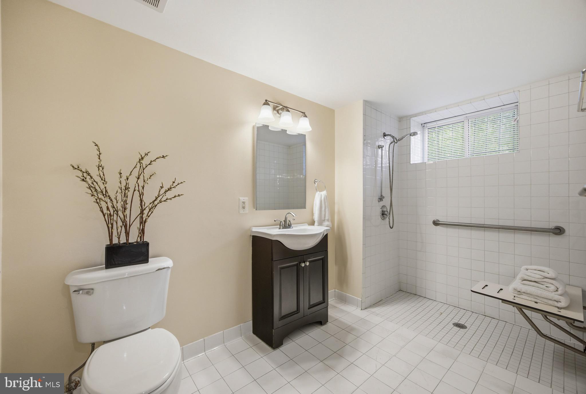 HILL CREST - Residential
