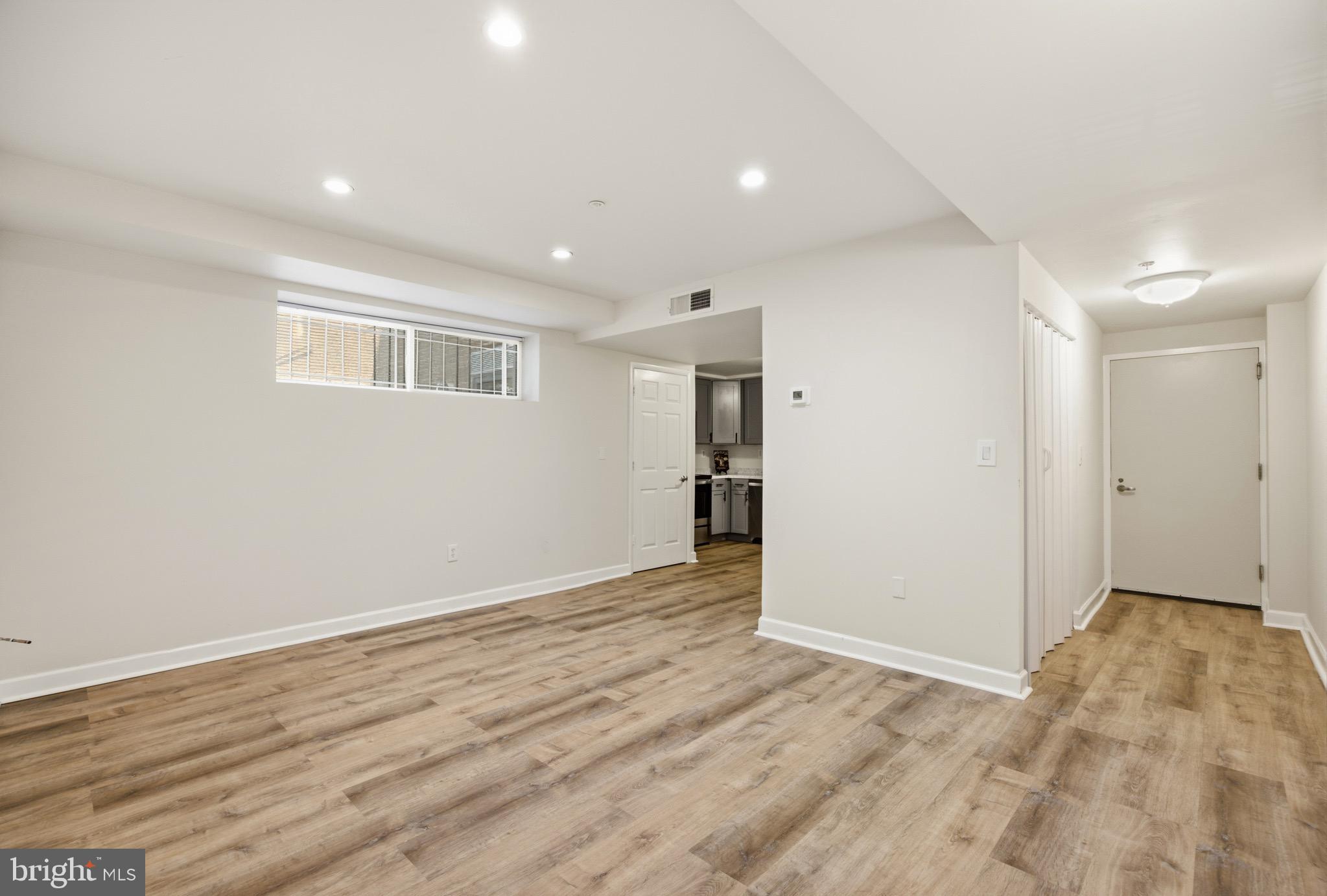 HILL CREST - Residential