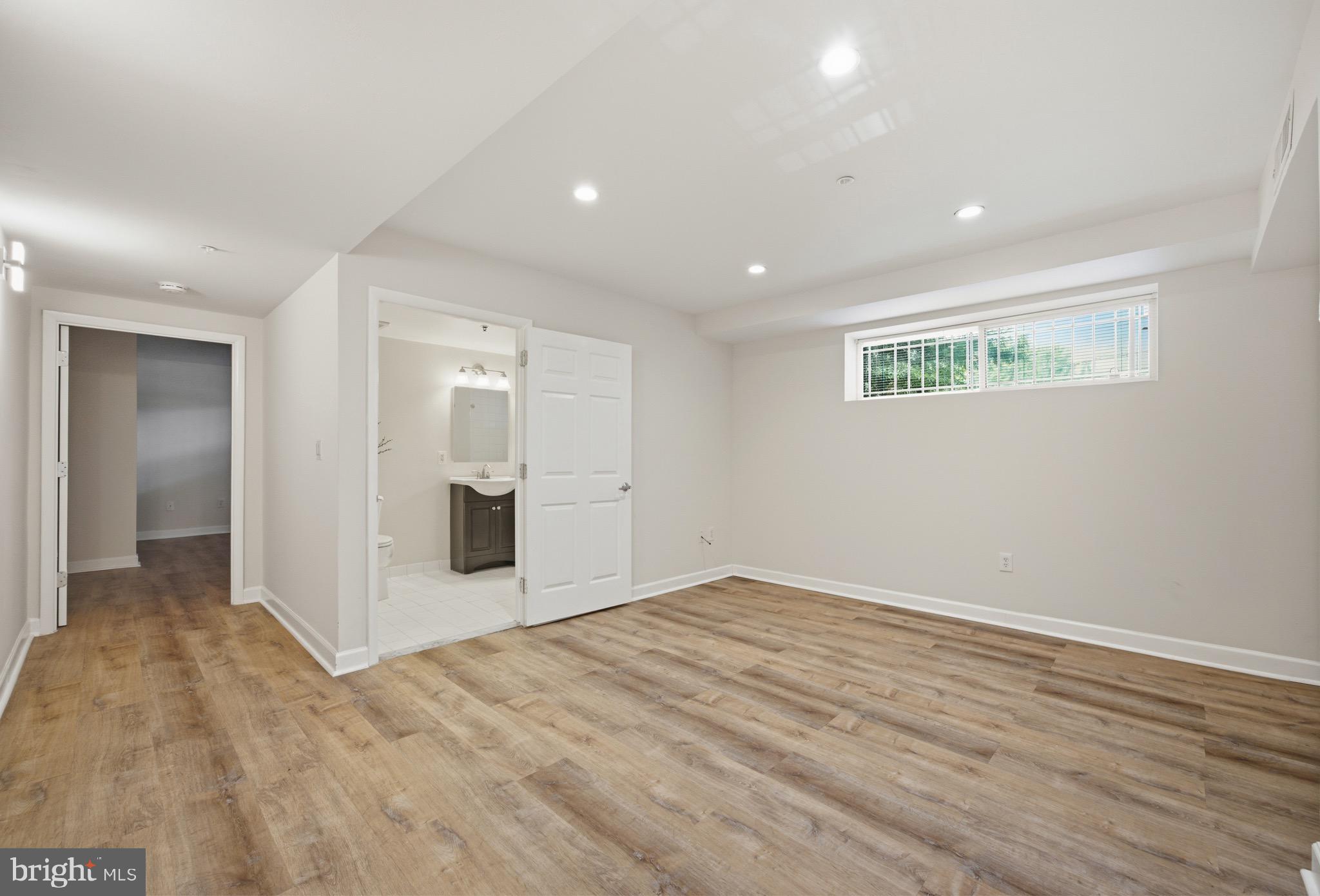 HILL CREST - Residential