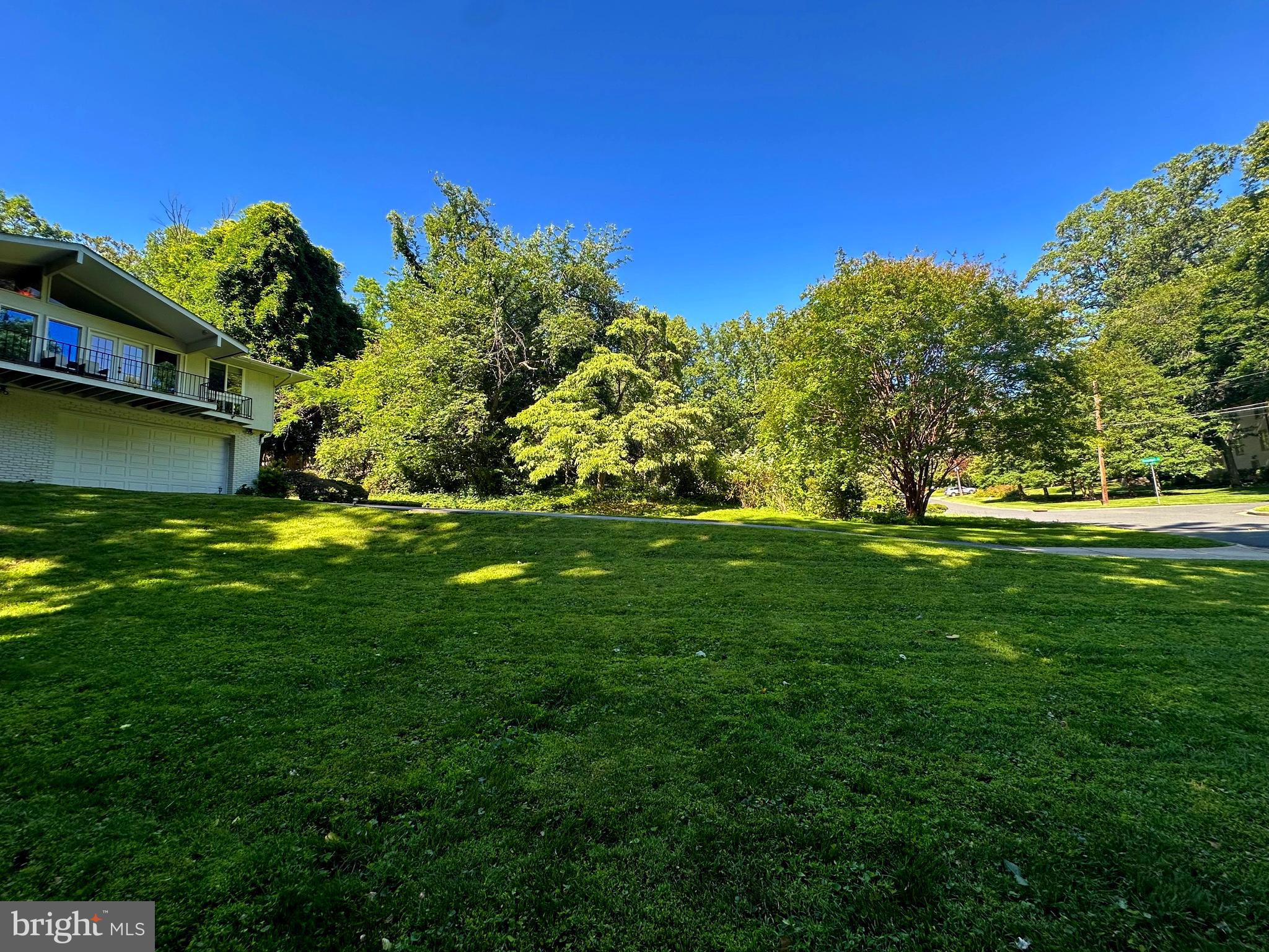 BANNOCKBURN ESTATES - Residential