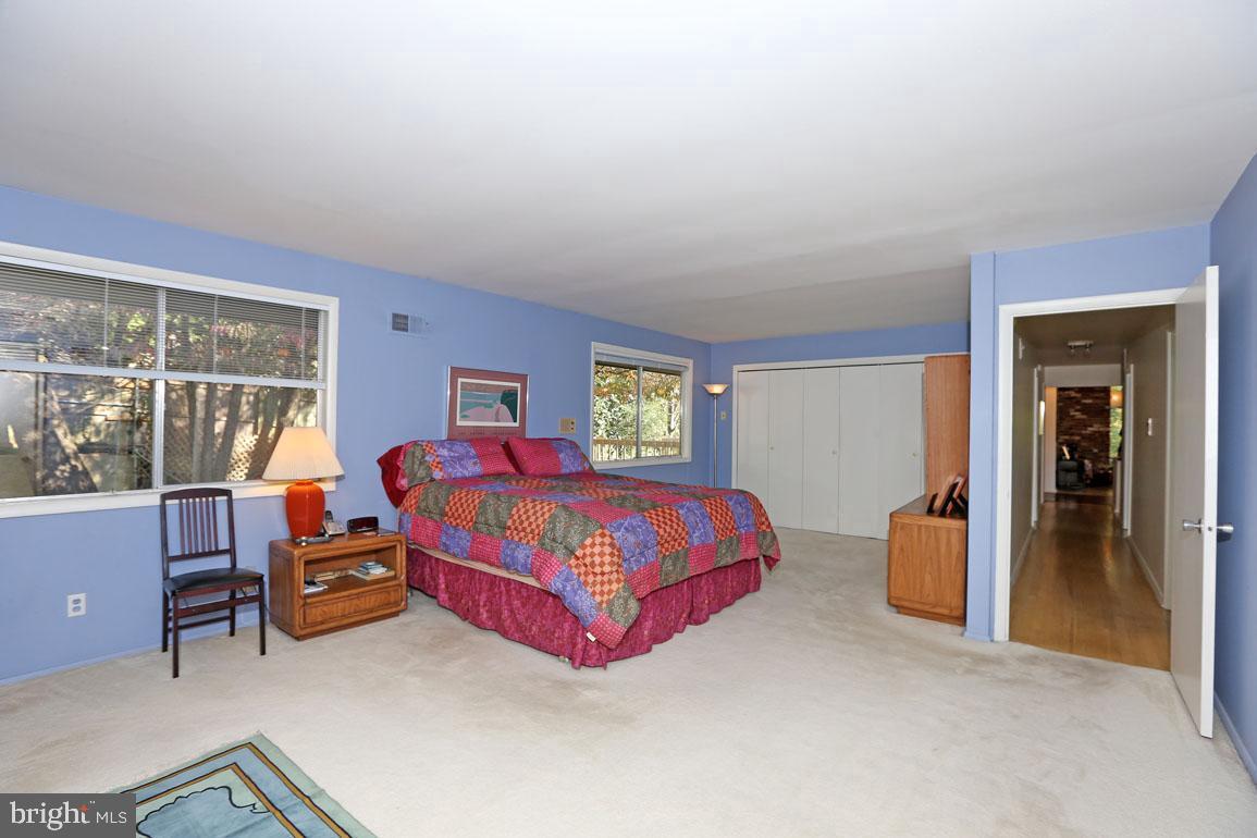 BANNOCKBURN ESTATES - Residential
