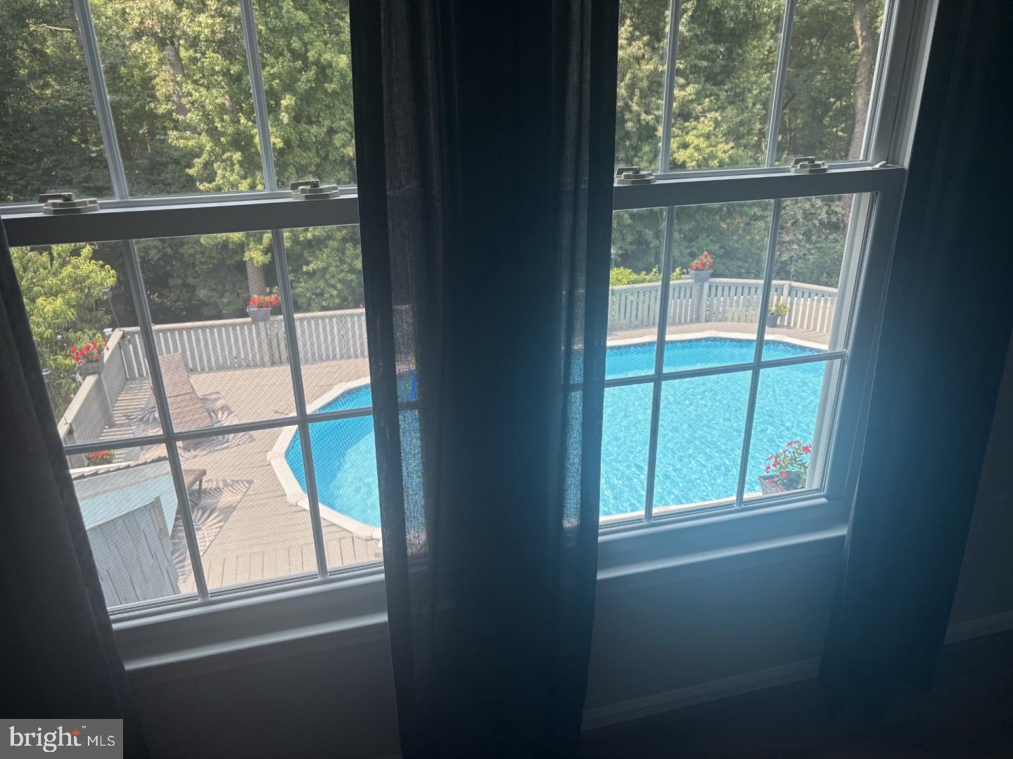 RIVERSIDE - Residential