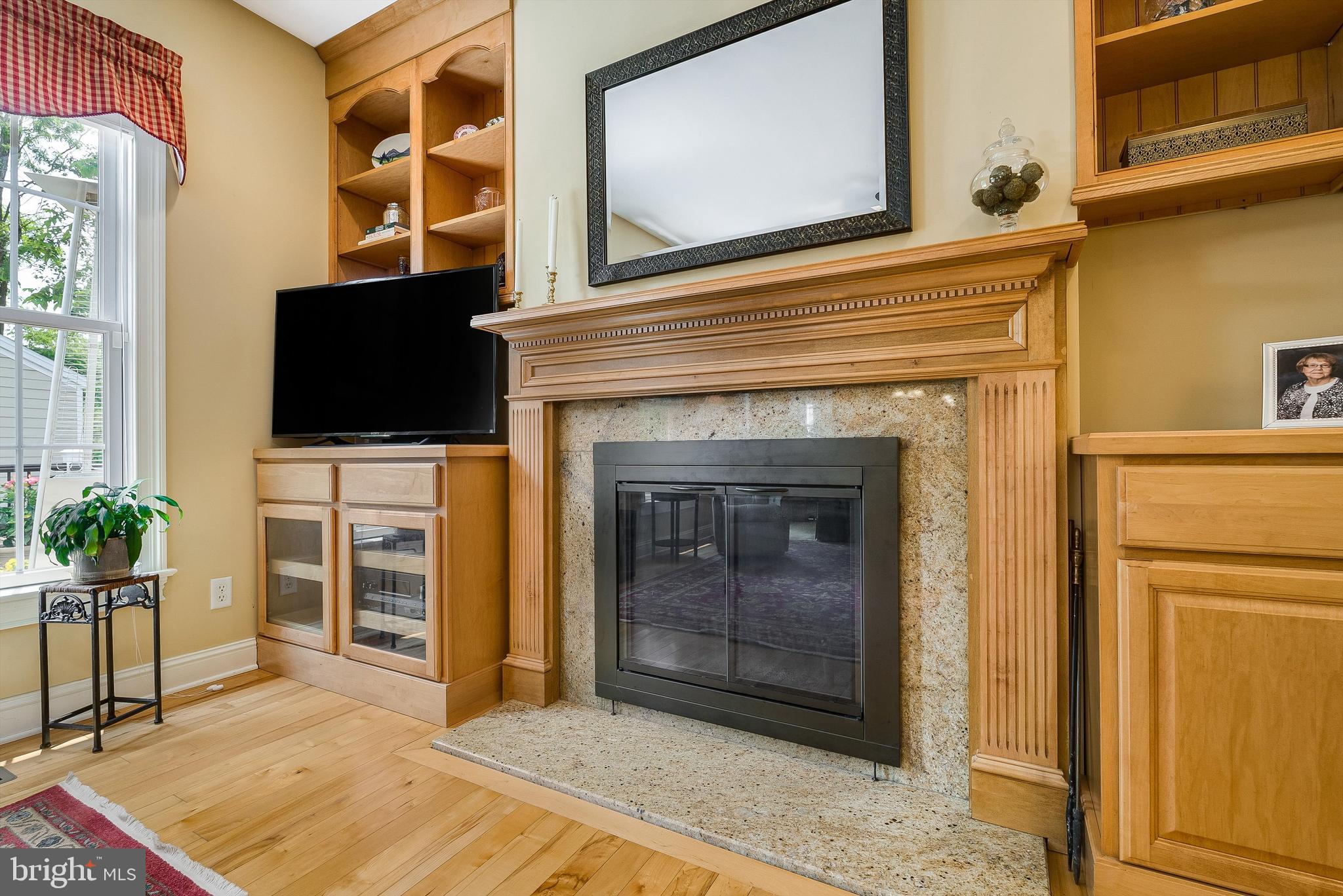 LAKE POINTE - Residential