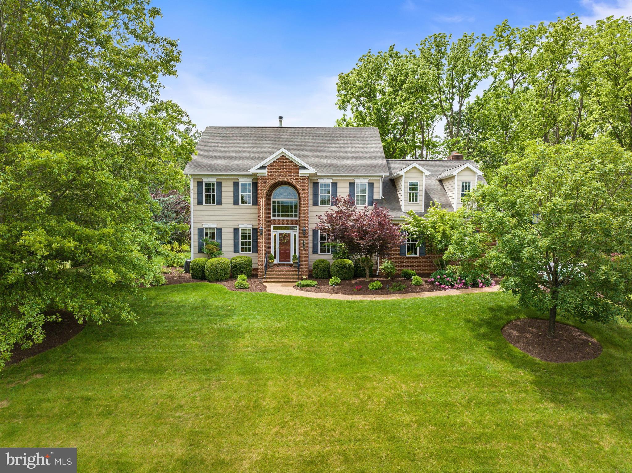 LAKE POINTE - Residential