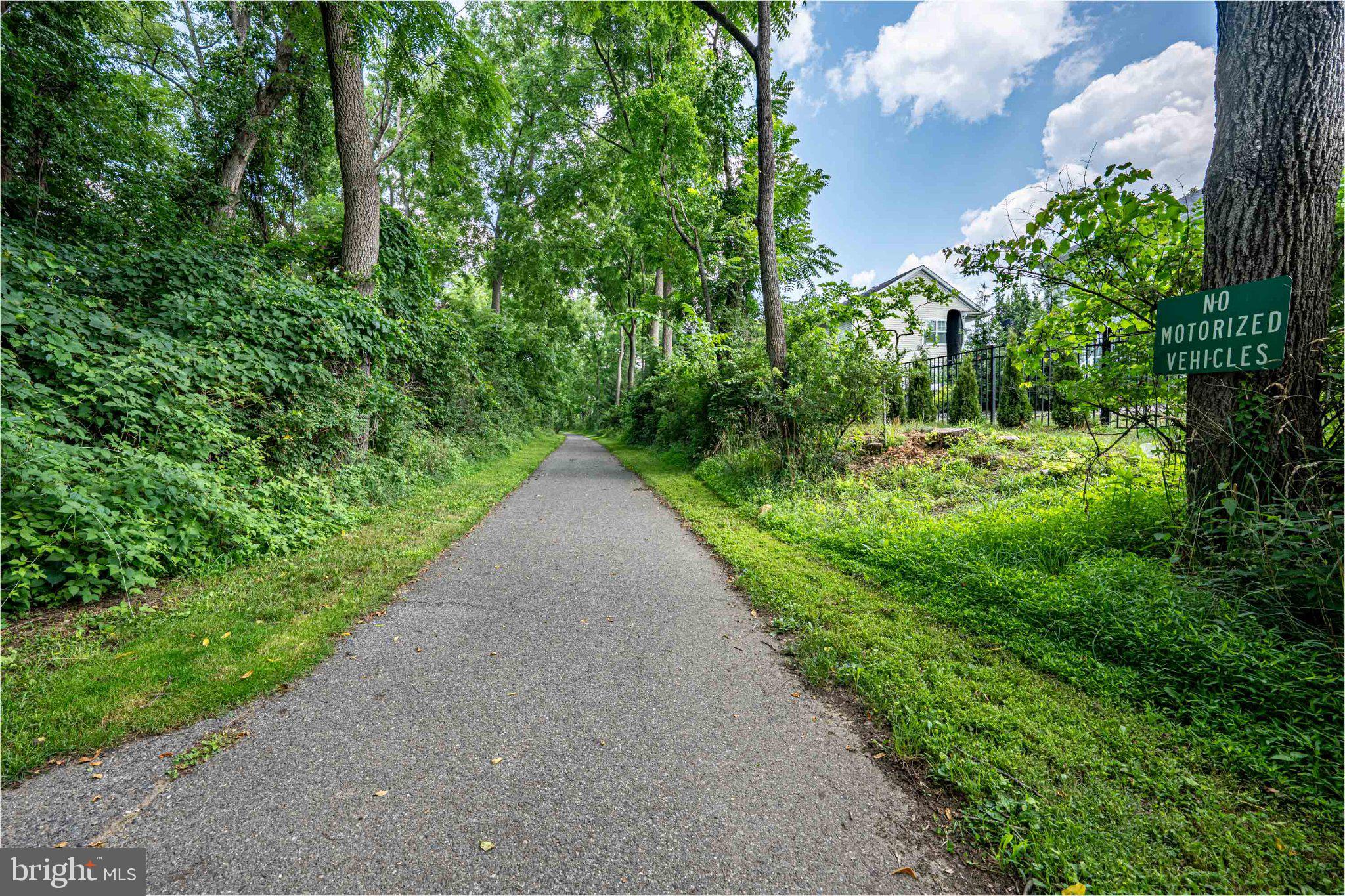 RIVERVIEW ESTATES - Residential