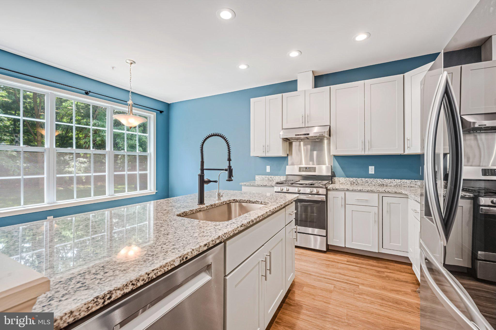 RIVERVIEW ESTATES - Residential