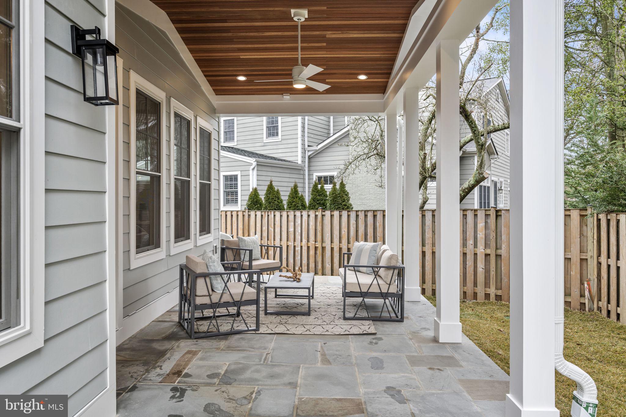 AYRLAWN - Residential