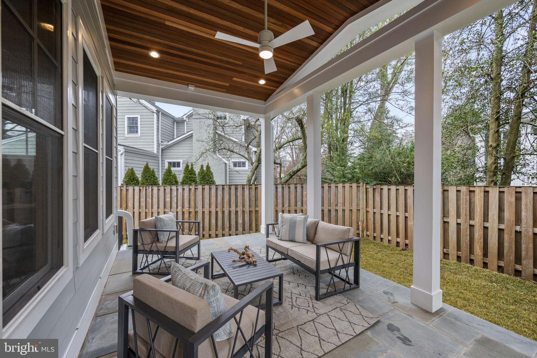 AYRLAWN - Residential