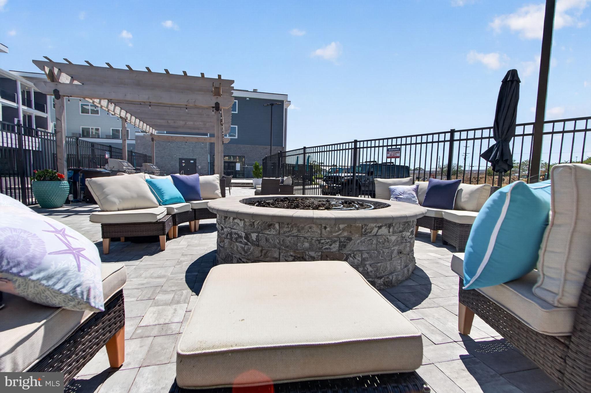 FLATS AT COASTAL STATION - Residential