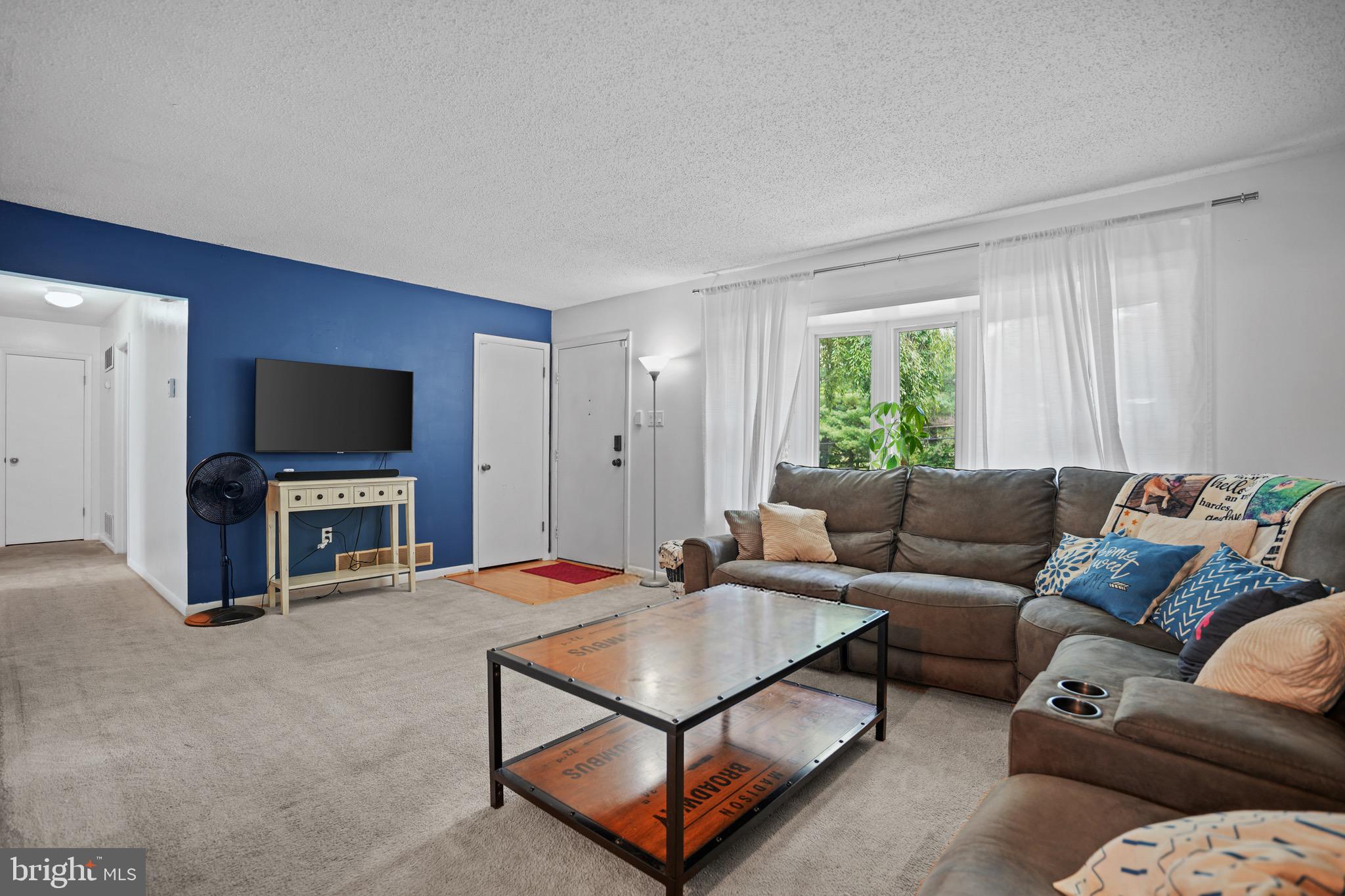 FOREST LAKES - Residential