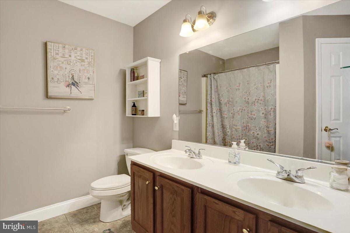 OAK HILL - Residential