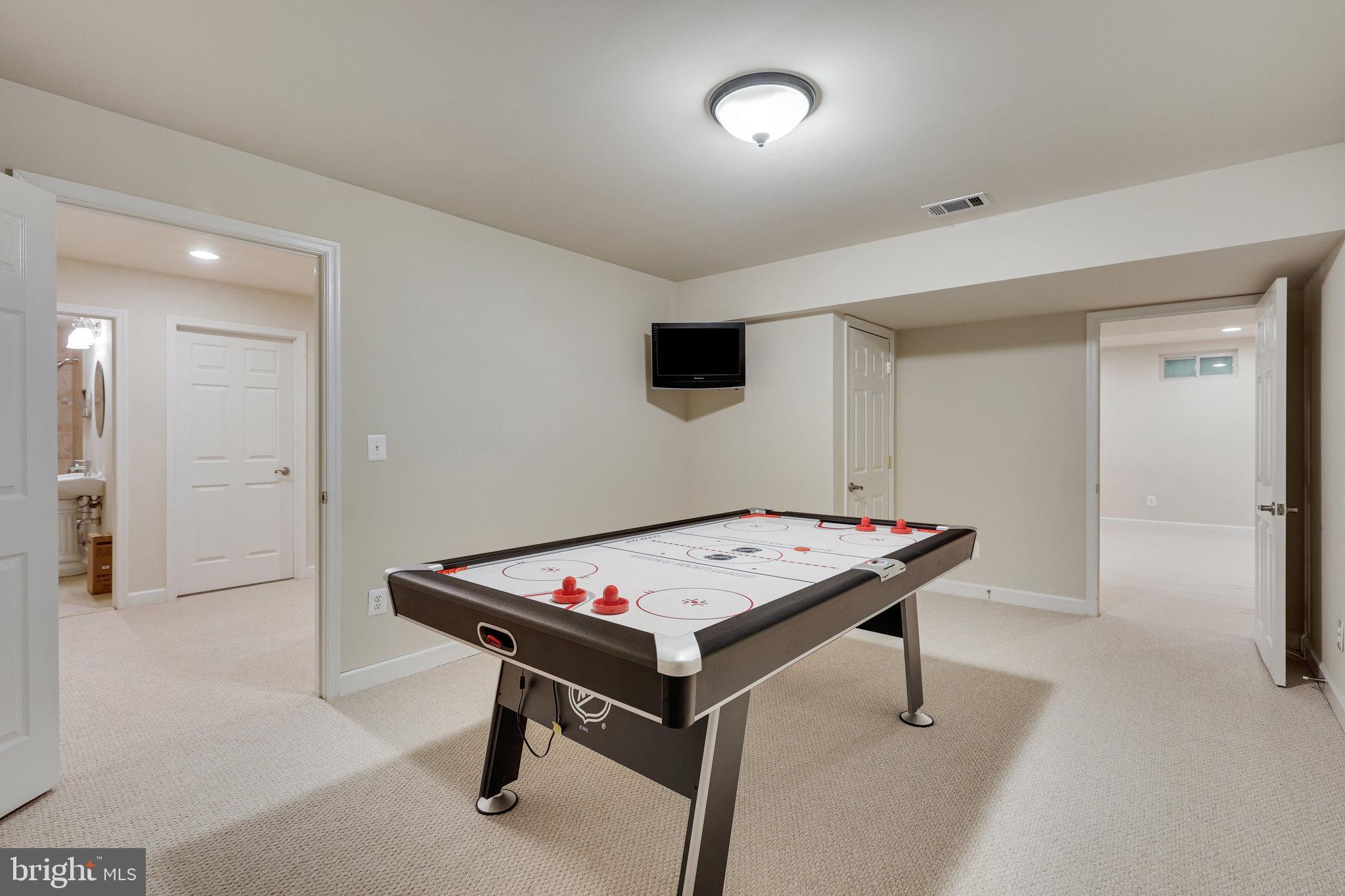 PIMMIT HILLS - Residential