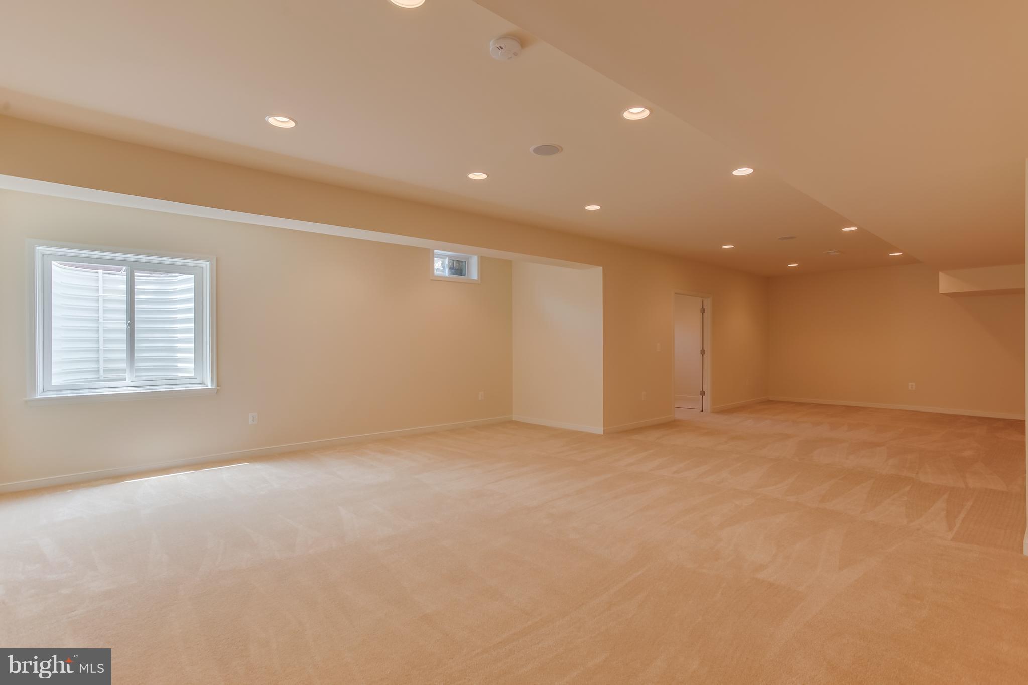 HILLS OF AQUIA - Residential