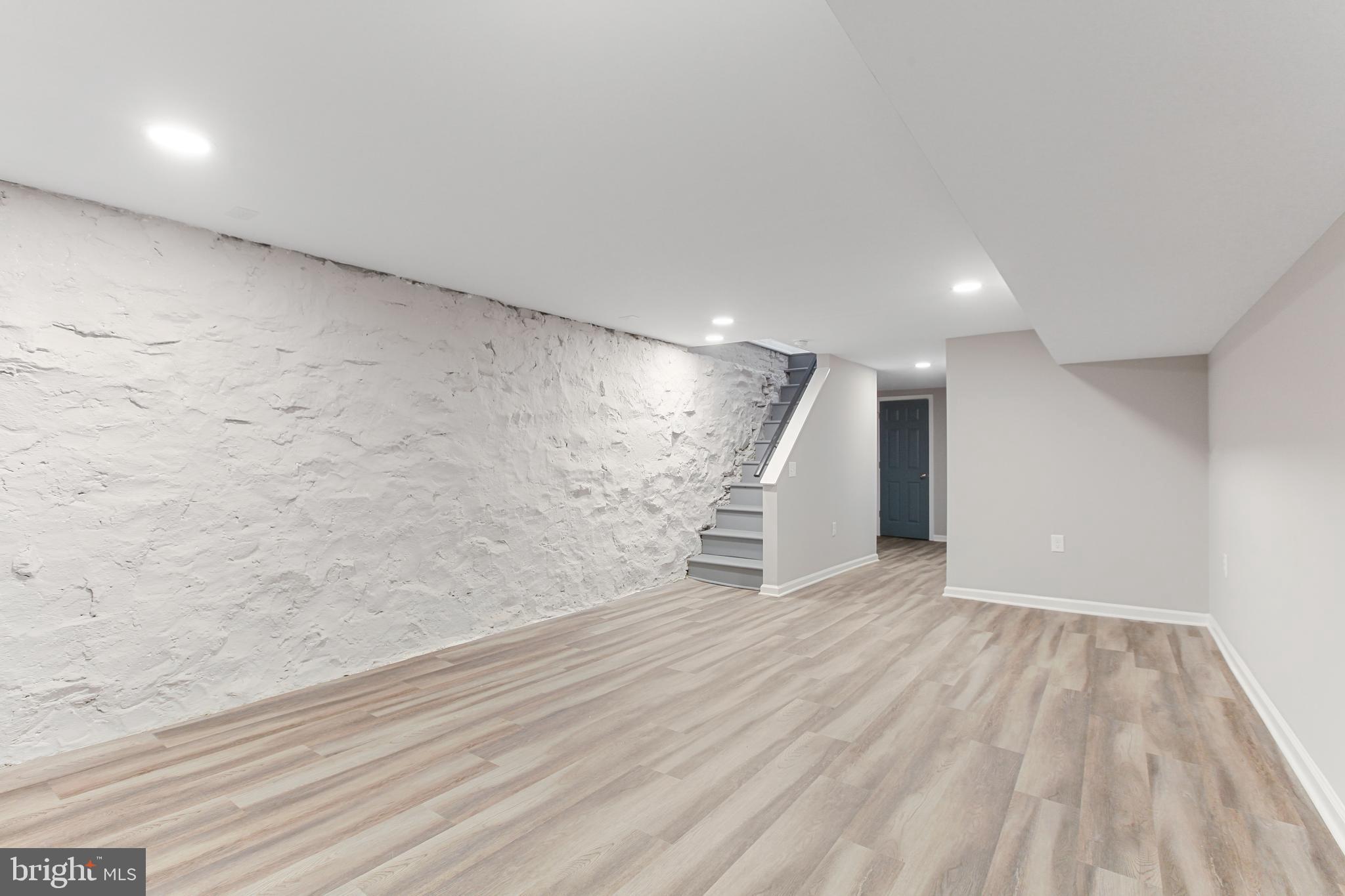 MOSHER - Residential Lease