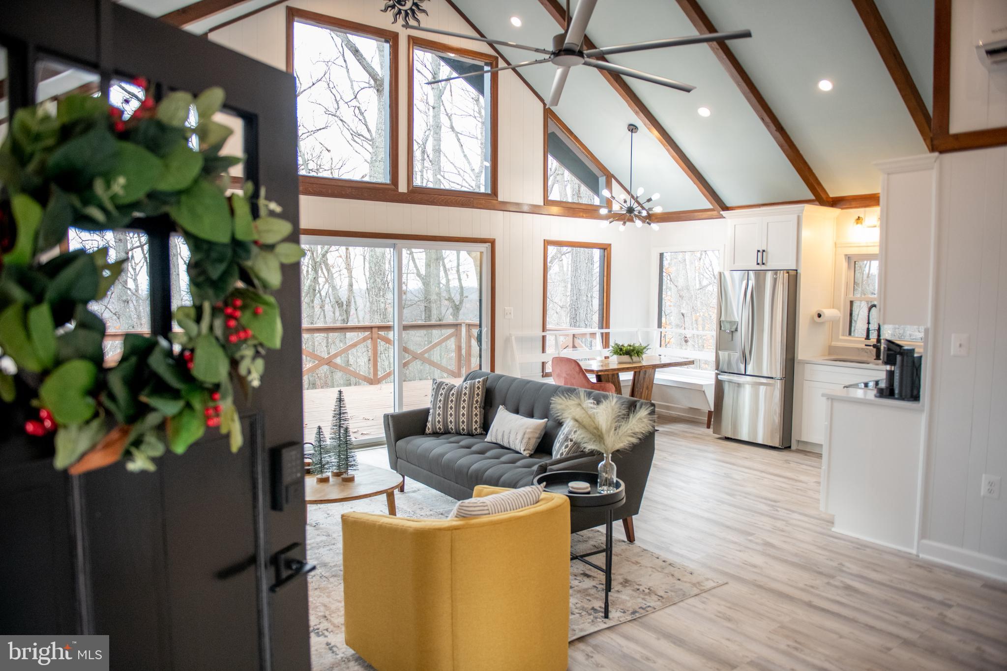 ASHBY RUN - Residential