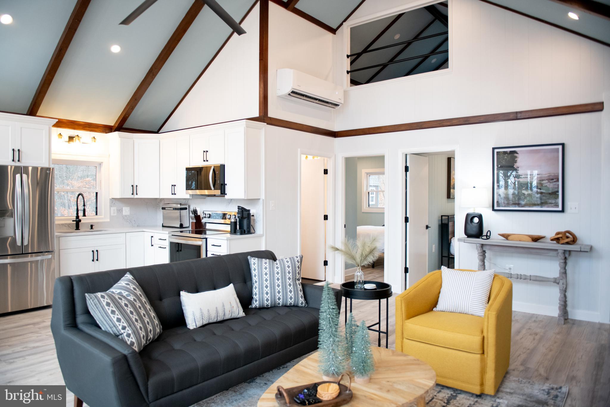 ASHBY RUN - Residential