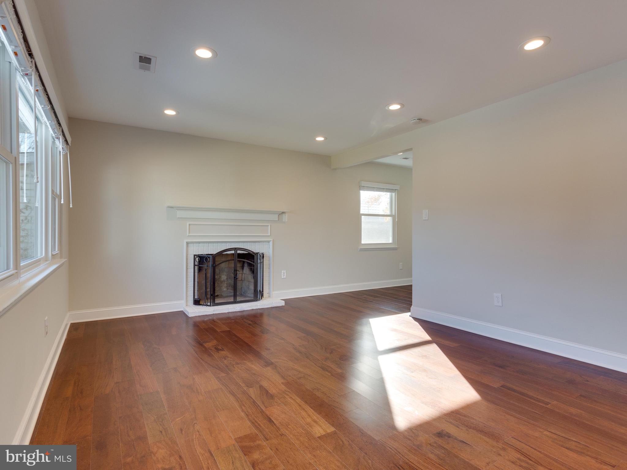 SPRINGFIELD ESTATES - Residential Lease