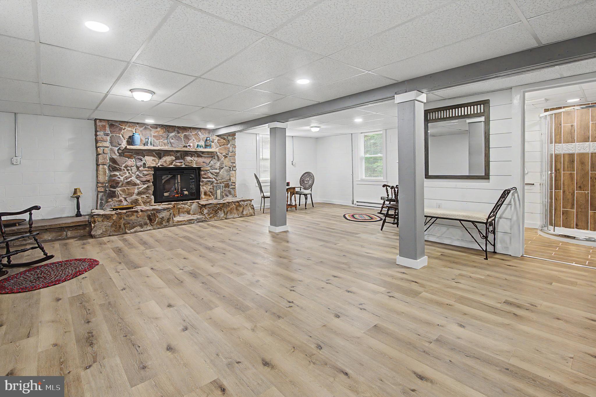 GRANTSVILLE - Residential