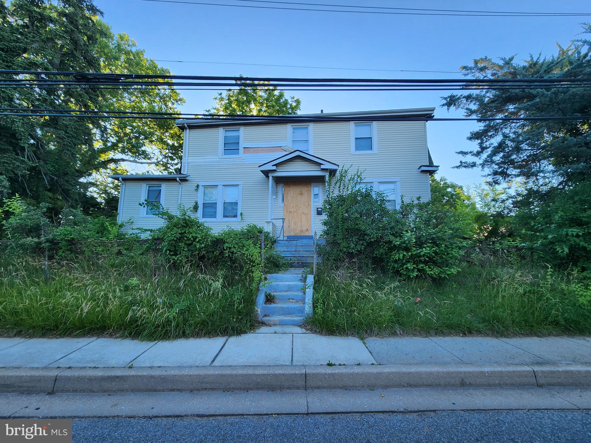 ONLINE AUCTION: Bidding begins 07/03/2026 @ 10:00 AM. Bidding ends 07/07/2026 @ 11:10 AM.  This auction takes place on the Ashland Auction Group Bidding Platform. List Price is Suggested Opening Bid. Deposit: $15,000. Single-family home located in the Cylburn neighborhood of Northwest Baltimore City. The property sits on a ±6,962 square foot lot and is improved by a ±1,764 square foot home with basement and detached garage. Residents can enjoy nearby attractions such as Cylburn Arboretum, Pimlico Race Course, Sinai Hospital, Druid Hill Park, and the surrounding Reisterstown Road/Pimlico Road retail corridor. Easy access to major traffic arteries including Pimlico Road, W Northern Parkway, Reisterstown Road, Greenspring Avenue, and I-83. The home is believed to contain (5) bedrooms, (2) bathrooms, basement, and detached garage. Each person entering the property is required to complete a right of entry agreement prior to touring the property.