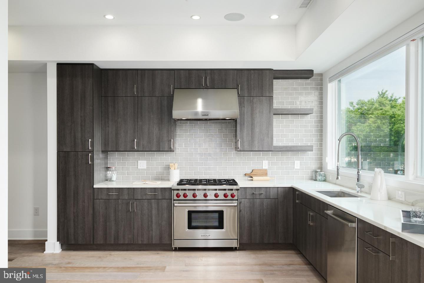 SOCIETY HILL - Residential