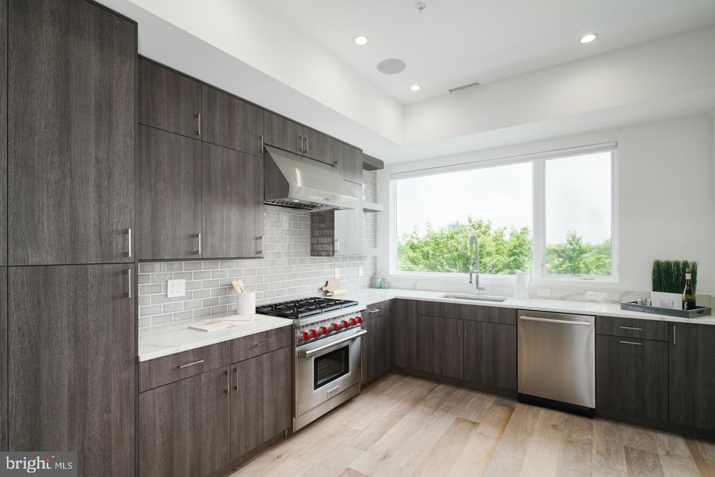 SOCIETY HILL - Residential