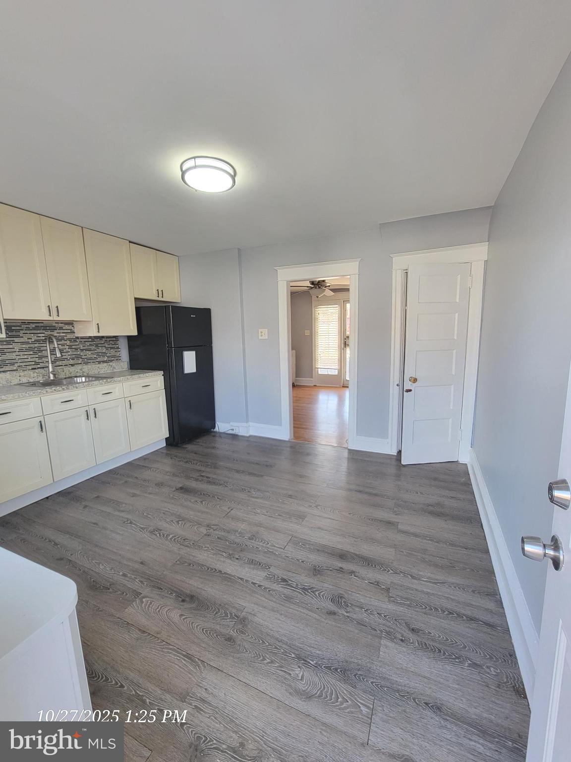 WEST OAK LANE - Residential