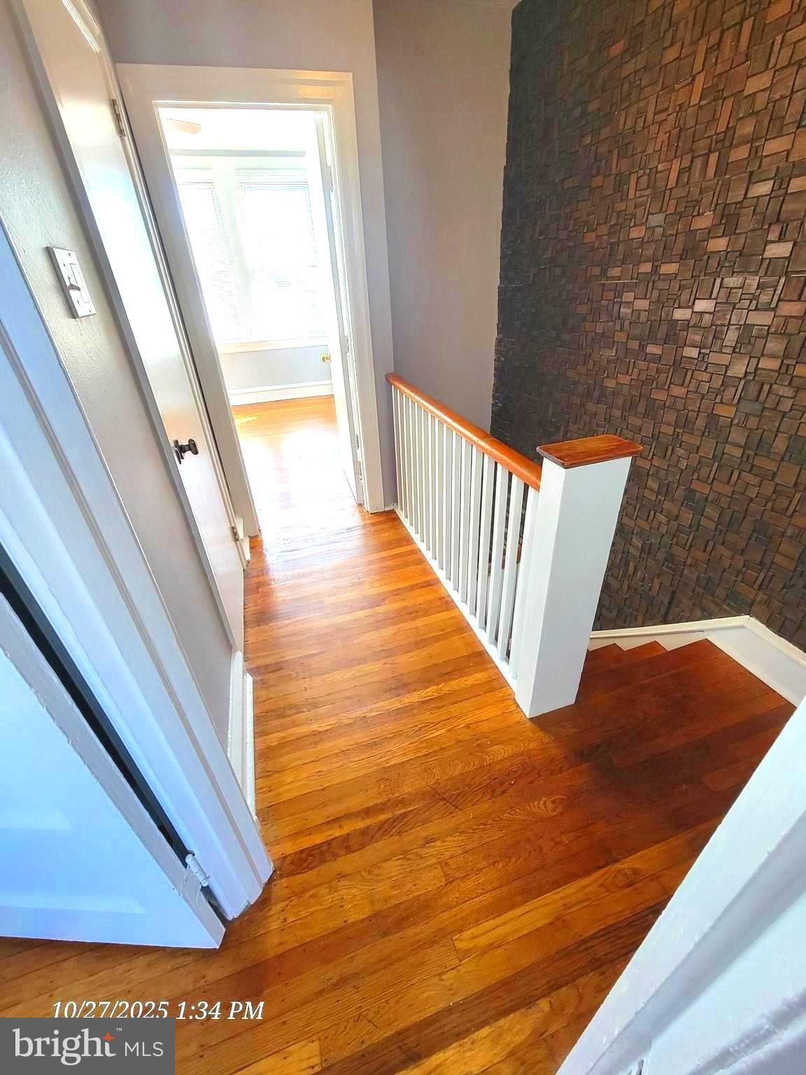 WEST OAK LANE - Residential