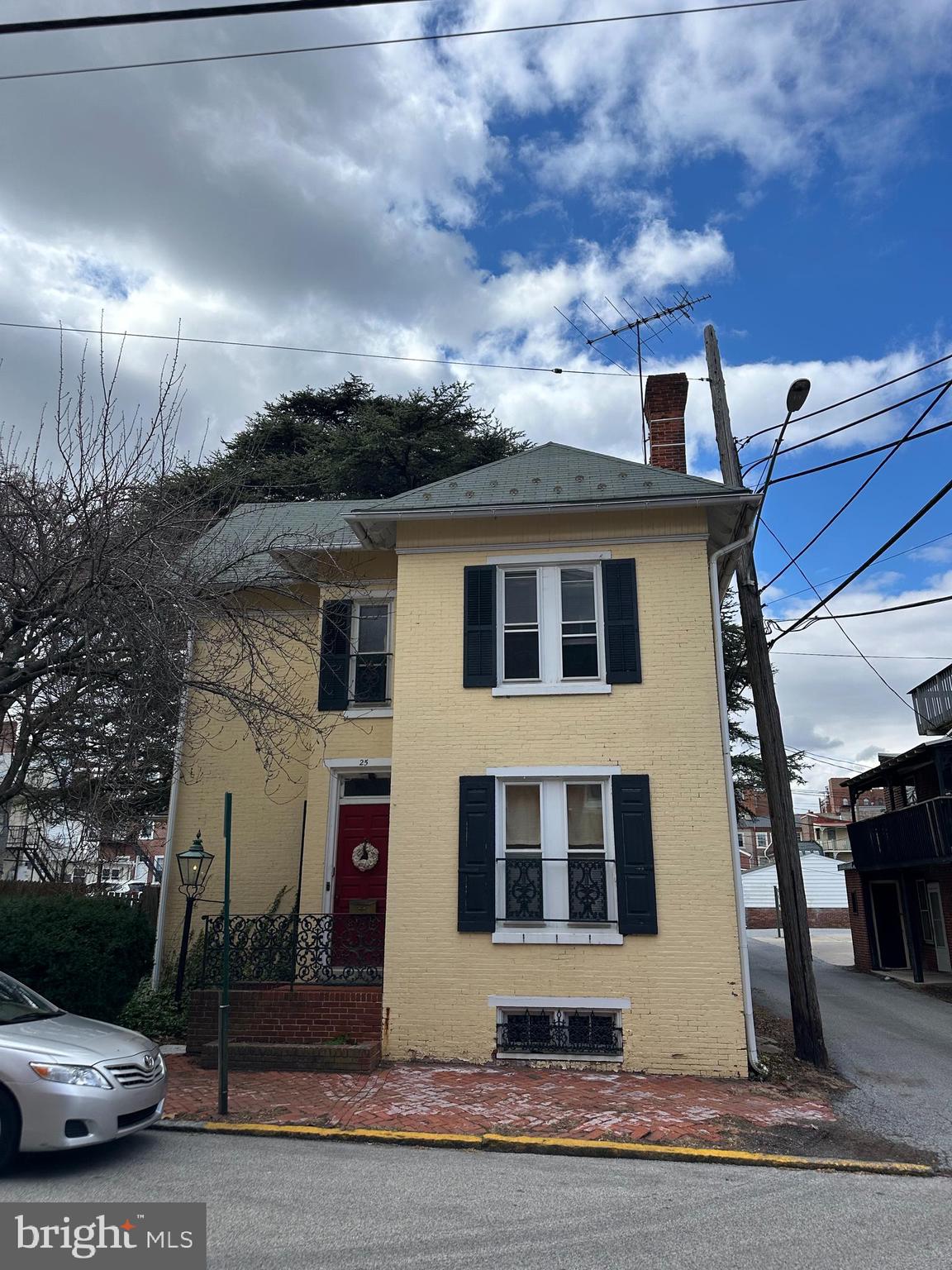 Victorian single with two guest apartments. Washer and Dryer in each unit. Zoned as town central, so first floor can be used for residential, retail stores/shops, restaurant, personal service shop, offices, etc.  In the heart of the Borough, walking distance to everything.  Property features many original characteristics such as 9ft ceilings, hard wood floors and curved staircases.  Great investment property.