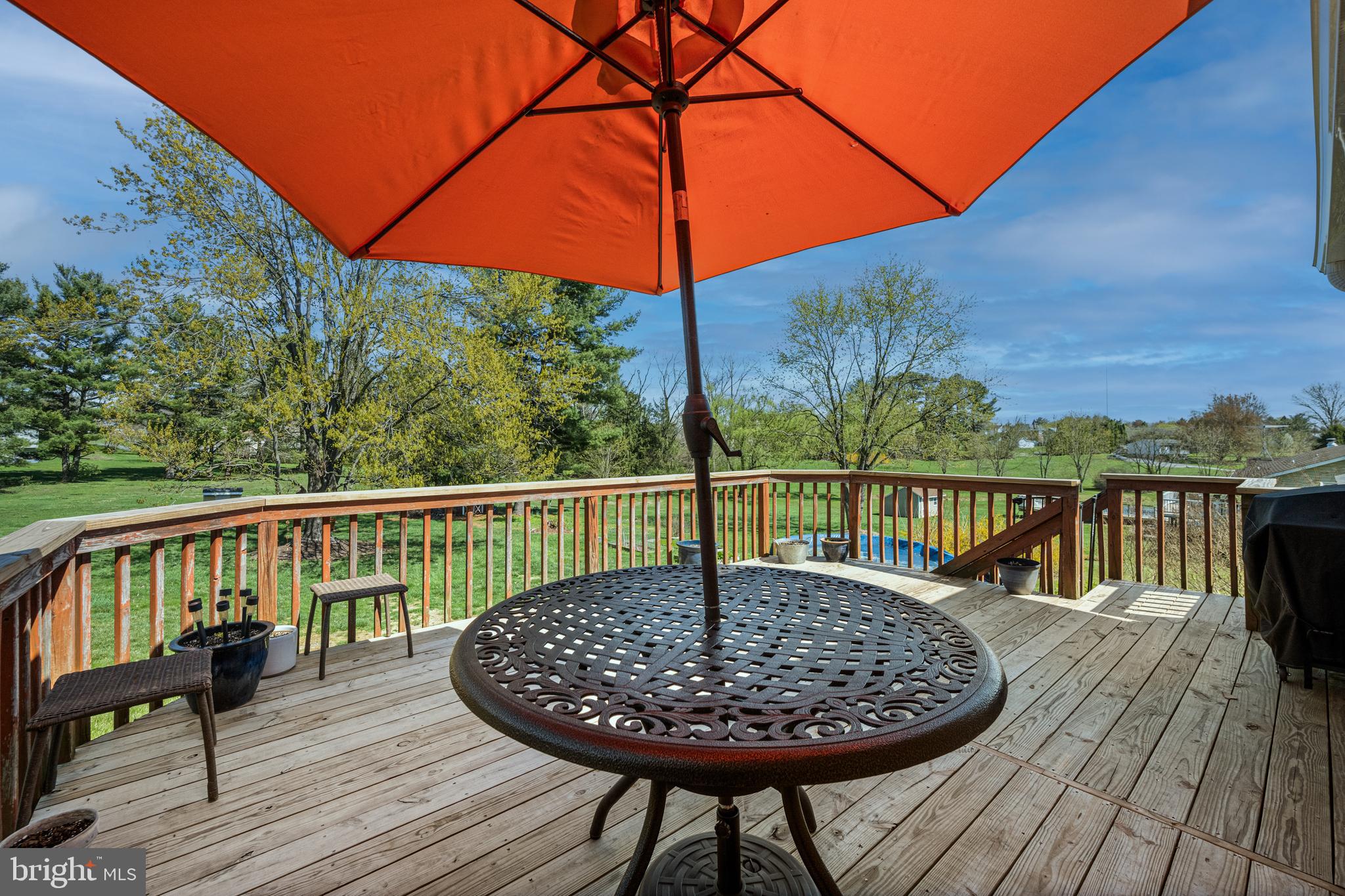 WOLF HILL - Residential