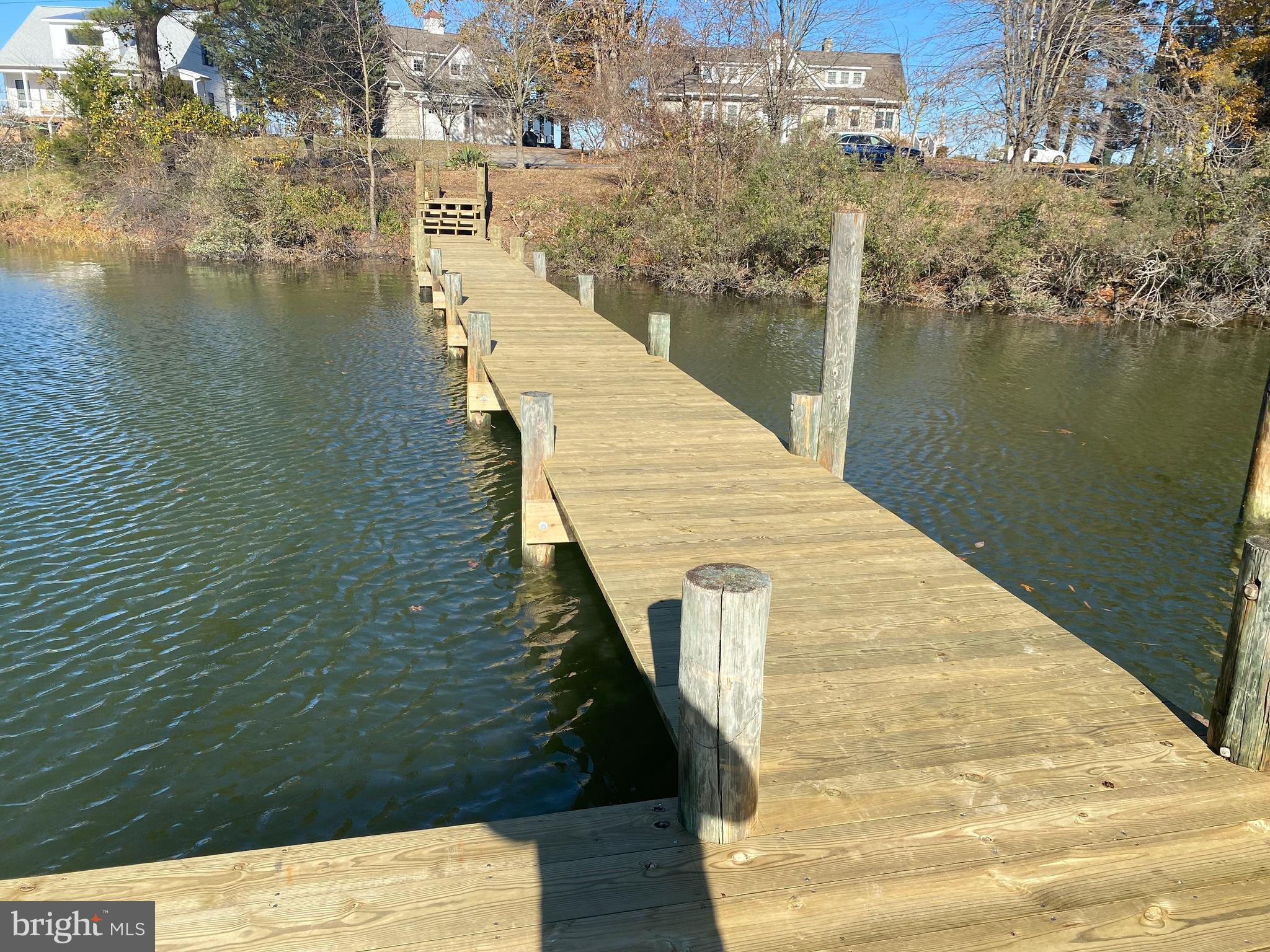 GLEBE HARBOR - Land