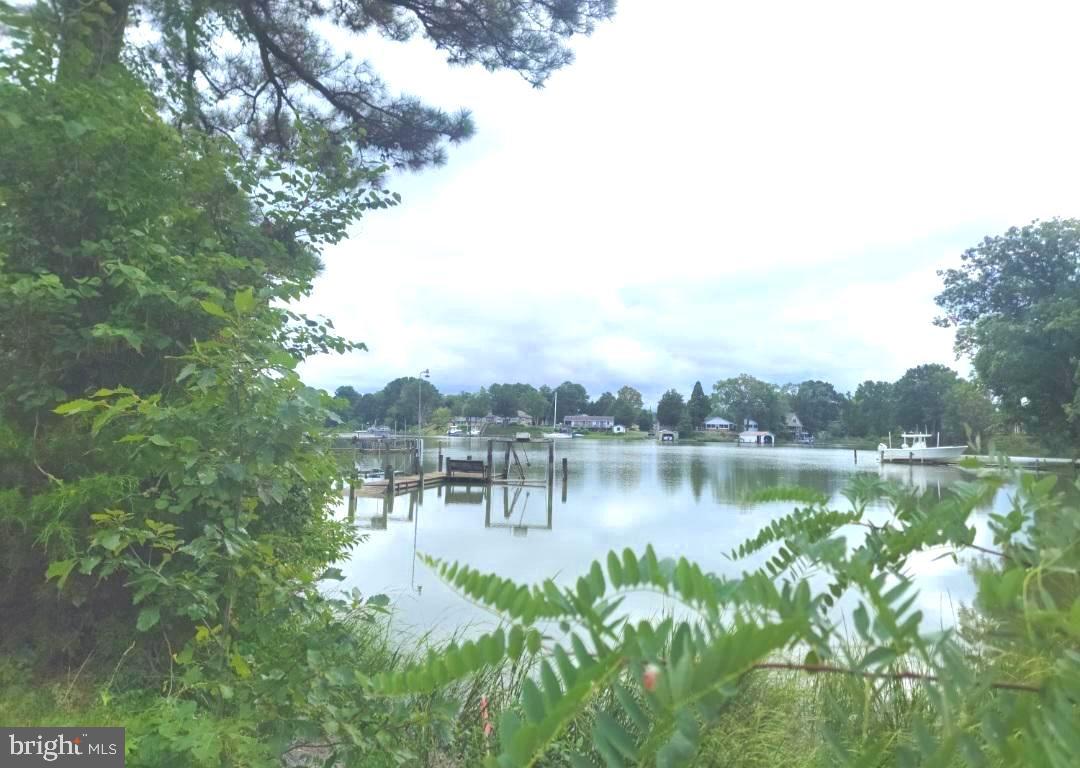 GLEBE HARBOR - Land