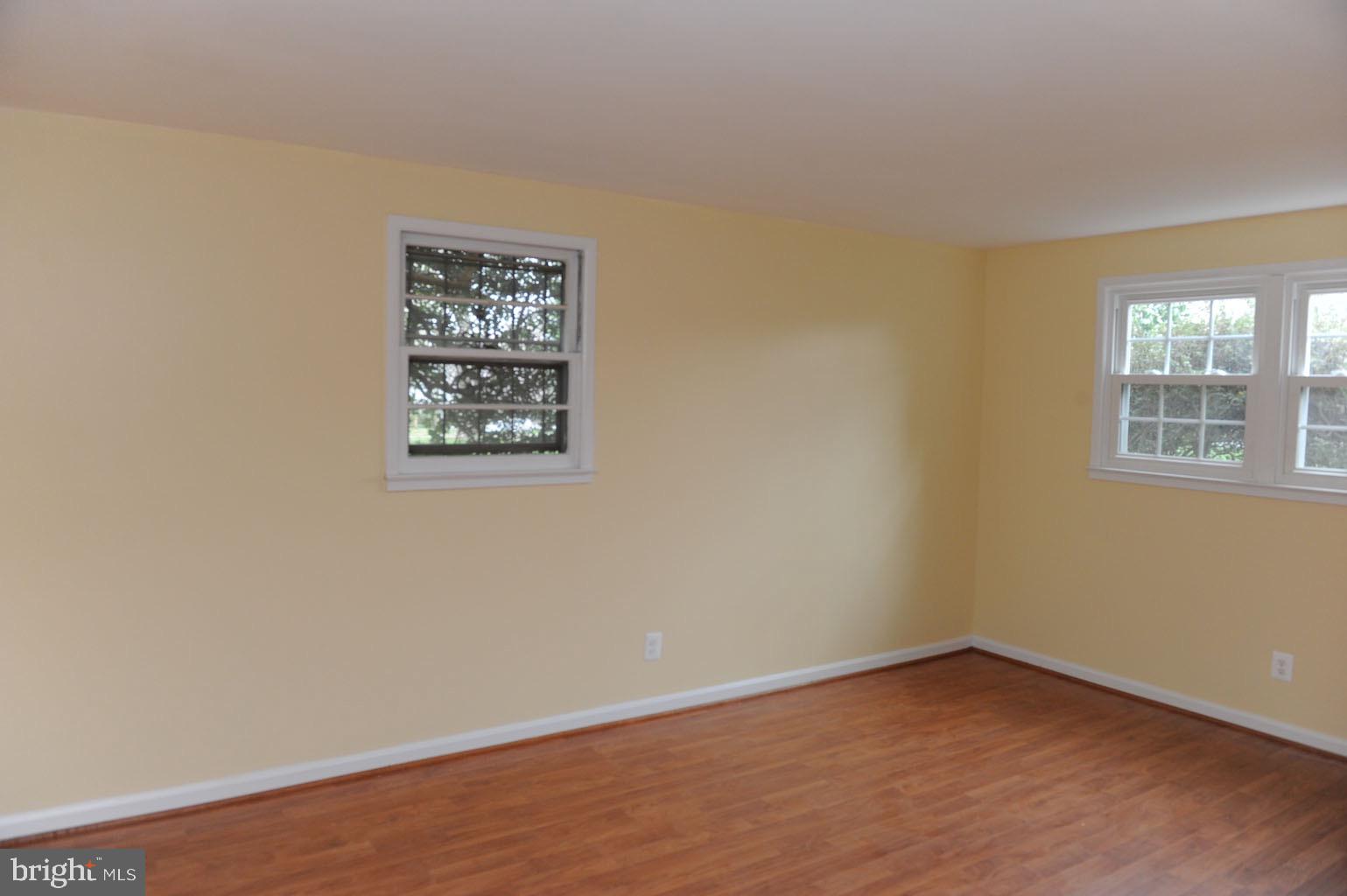 BROYHILLS MCLEAN ESTATES - Residential Lease