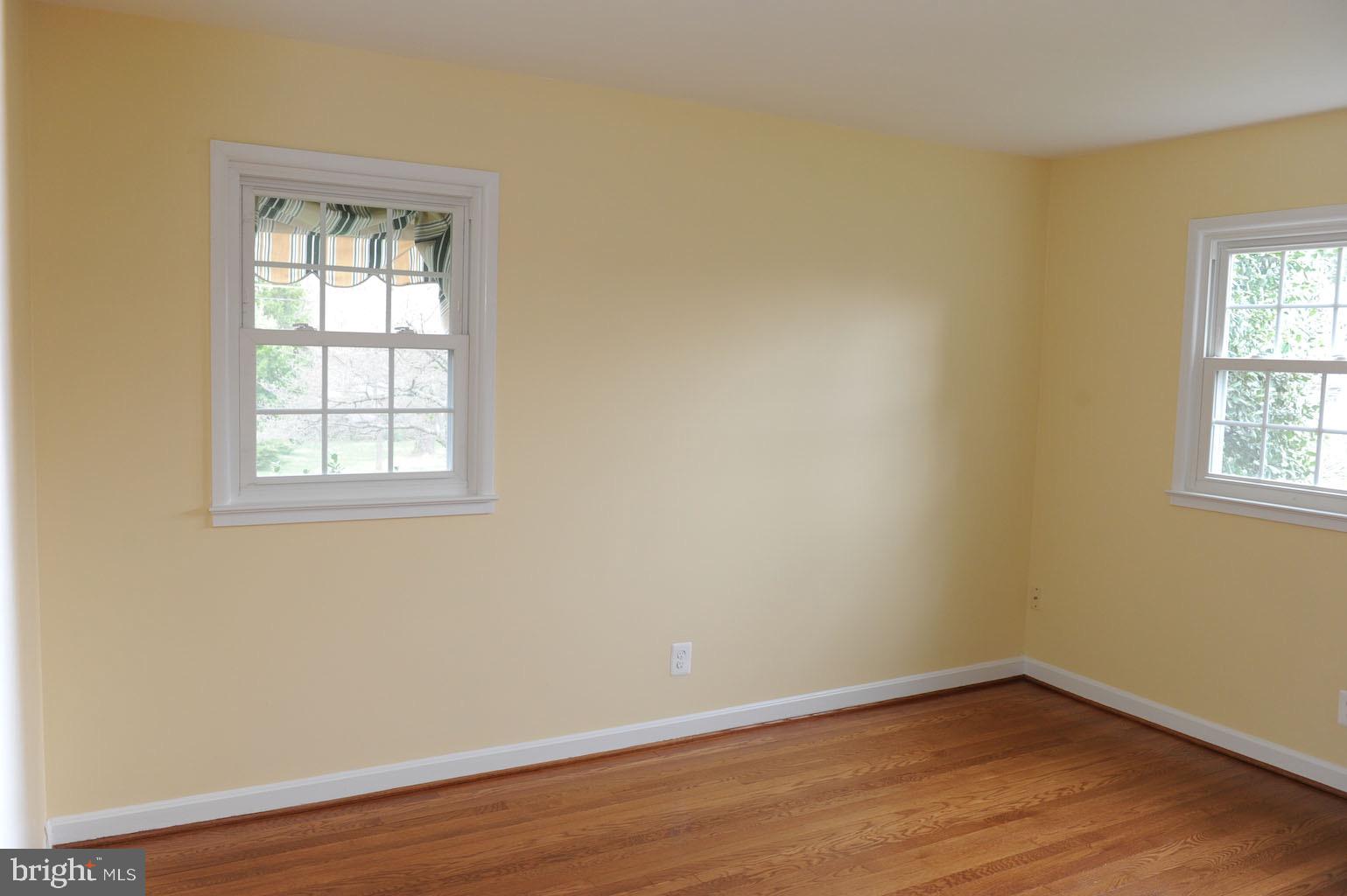 BROYHILLS MCLEAN ESTATES - Residential Lease