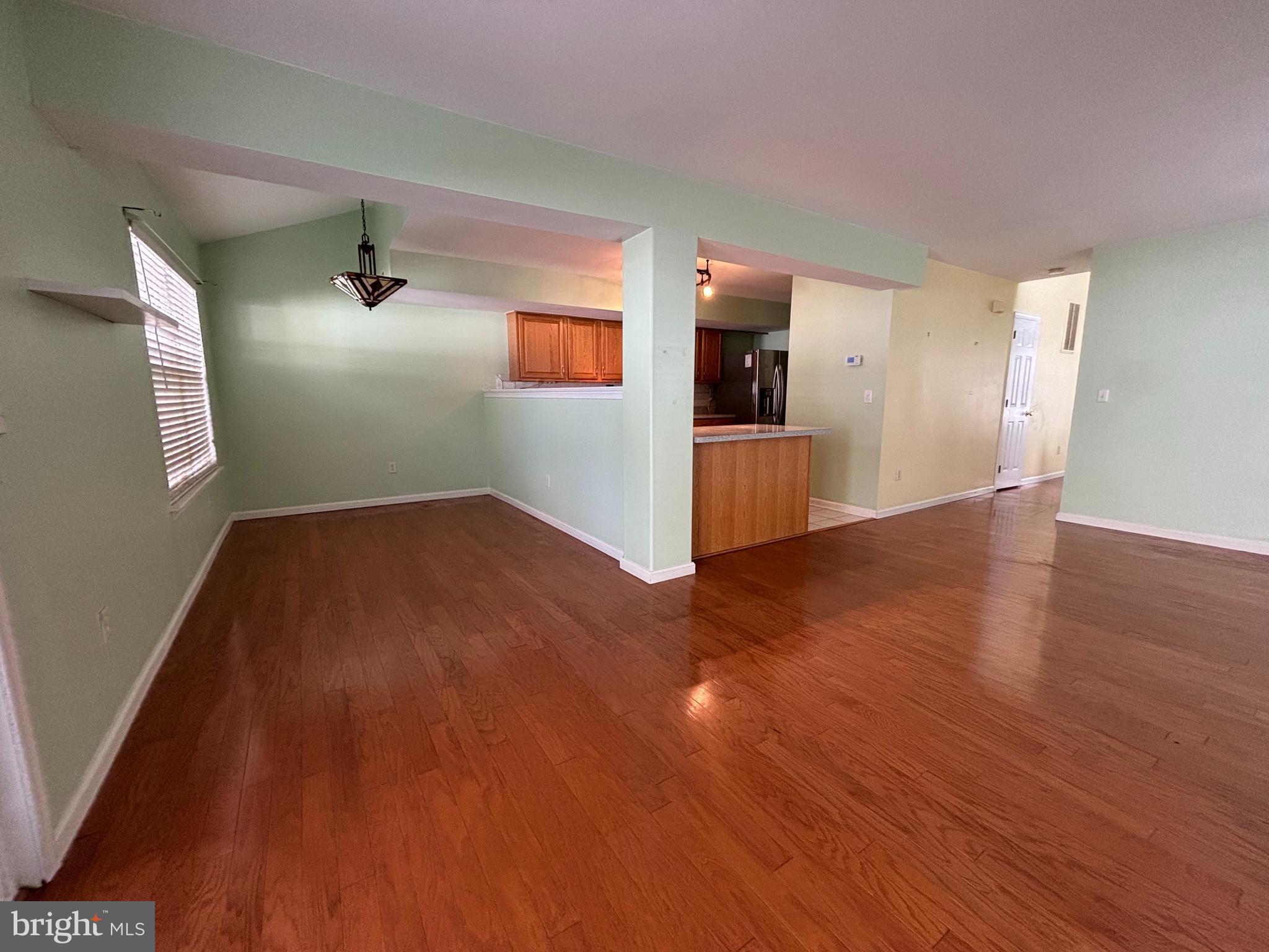 SEABRIGHT VILLAGE - Residential