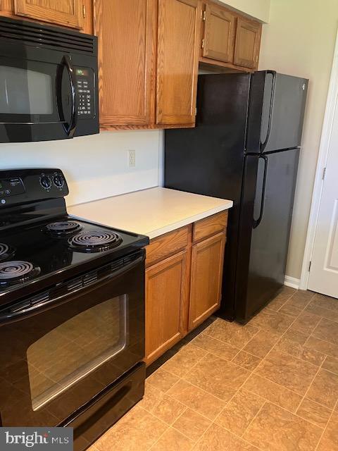 MEADOWBROOK - Residential