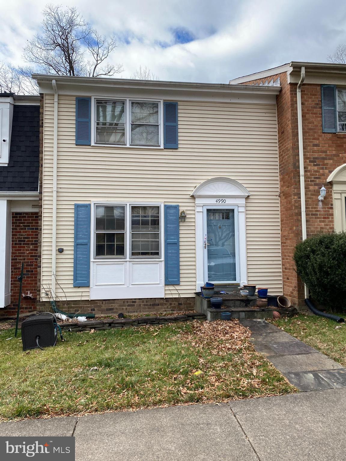 DO NOT USE THIS AS A COMP. IT IS A DISASTER AND WILL COST A MINIMUM OF $100,000 TO RENOVATE.