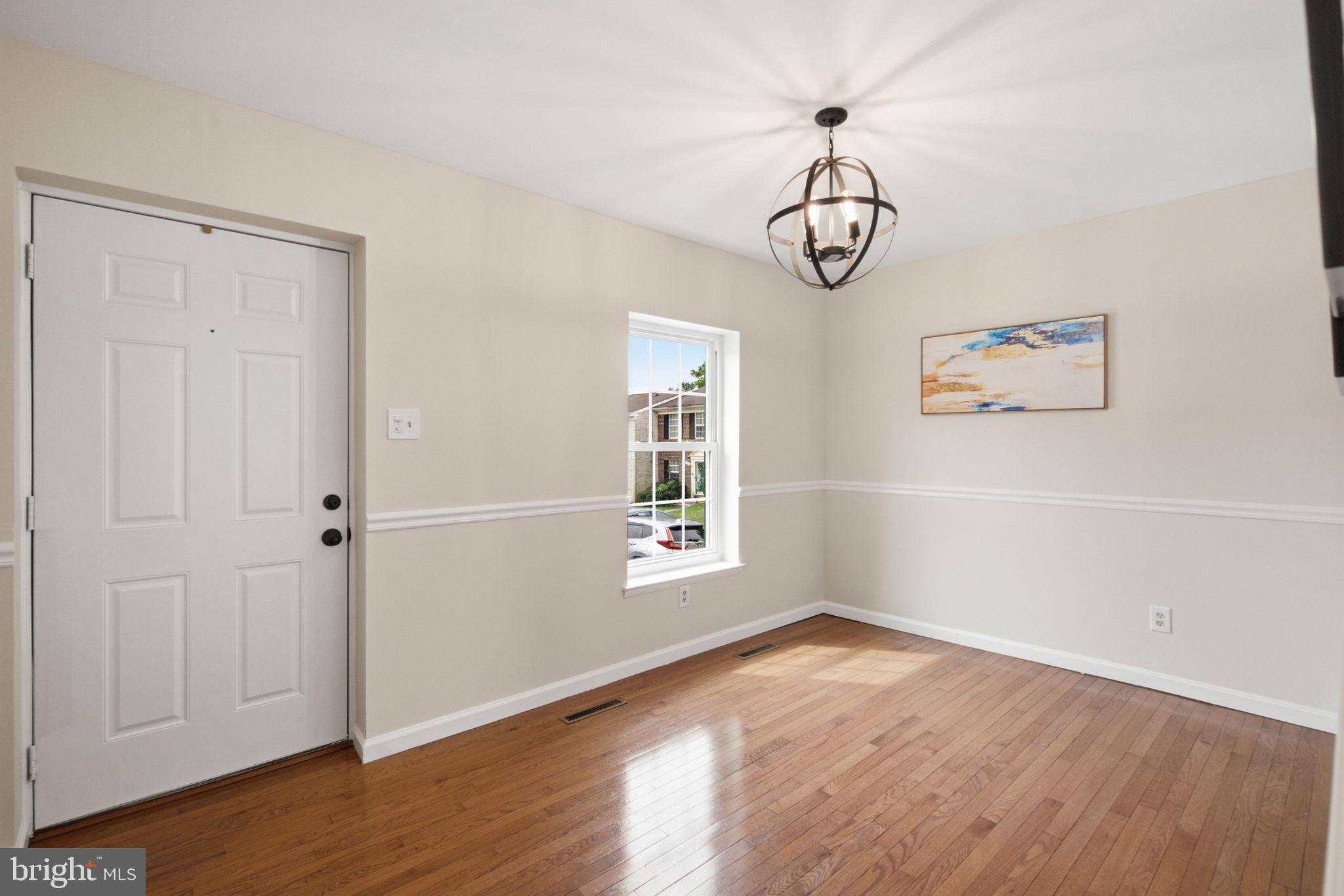 LONG REACH - Residential